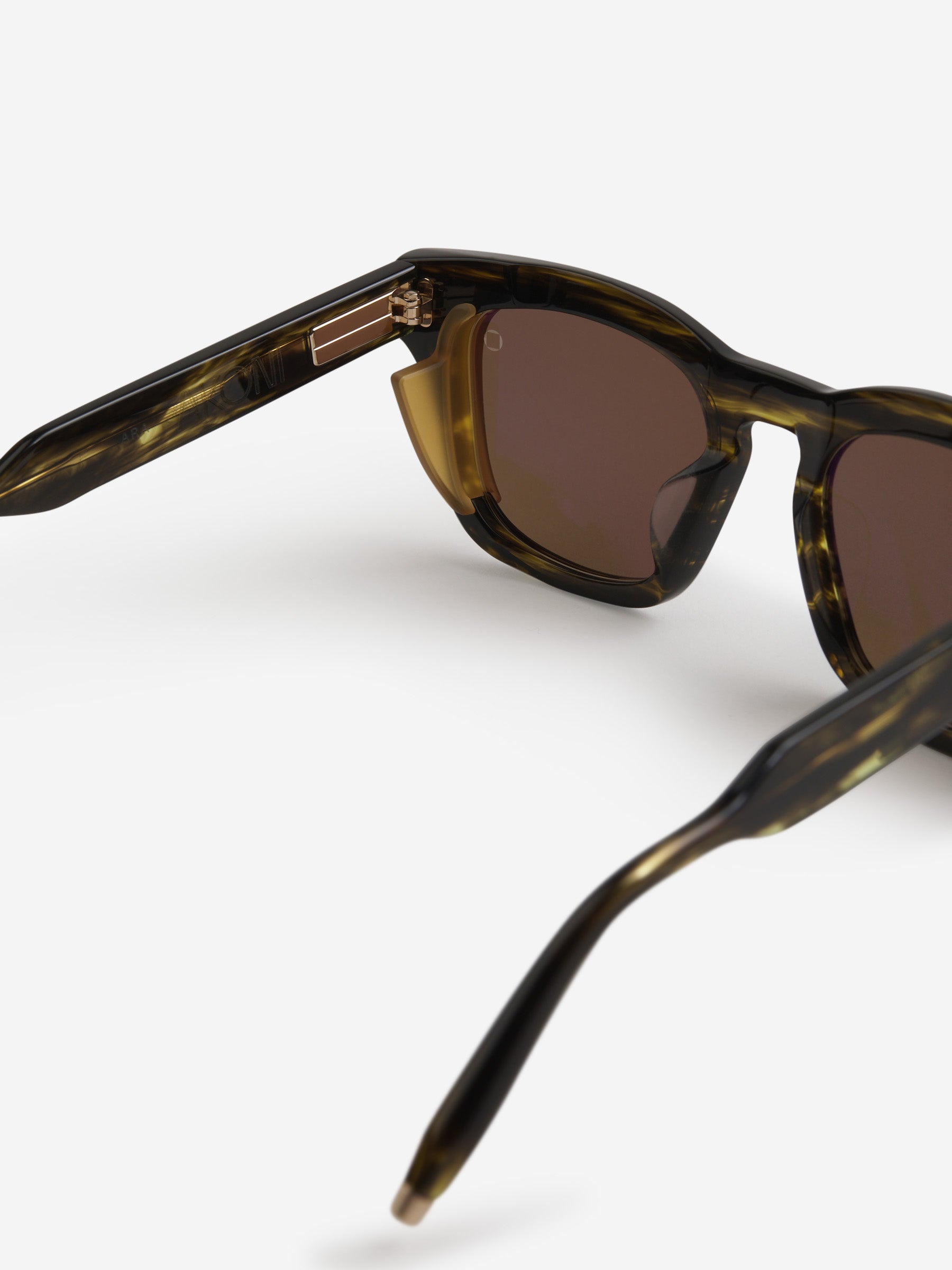 Outlet online Akoni Hombre Gafas De Sol Rectangulares color Marron sku 614-002465 02 - Foto 8