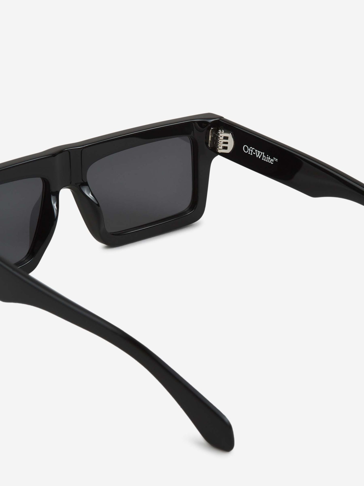 Outlet online Off-White Hombre Gafas de Sol Chandler color Negro sku 614-003171 01 - Foto 4