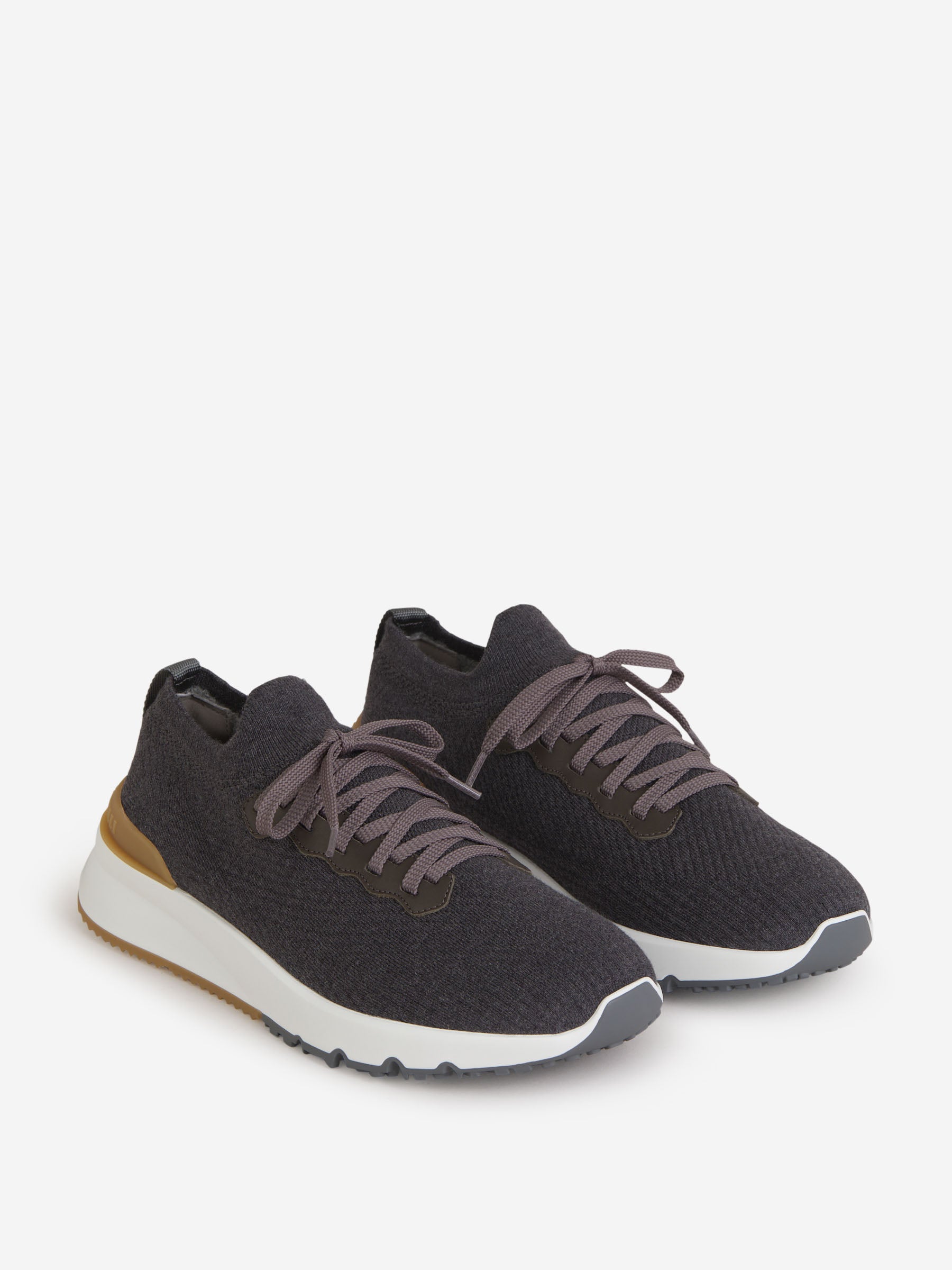 Outlet online Brunello Cucinelli Hombre Sneakers Punto Logo color Gris Oscuro sku 616-002445 01 - Foto 2