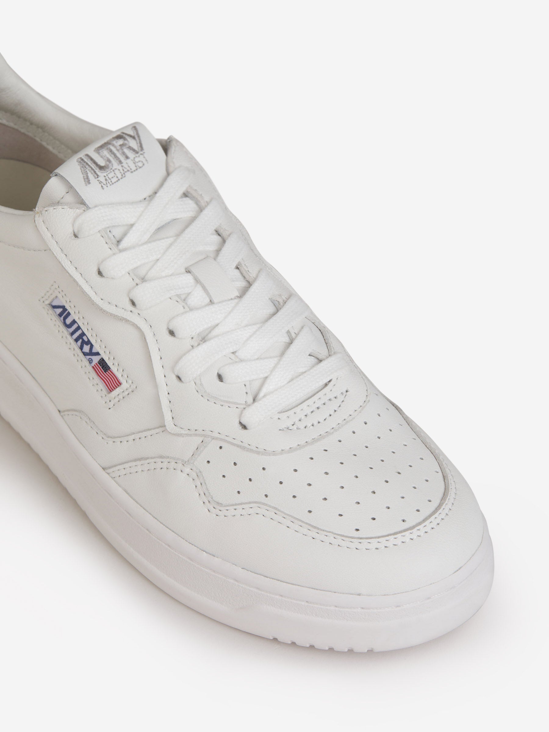 Outlet online Autry Hombre Sneakers Medalist Low color Azul Marino sku 616-002497 02 - Foto 4