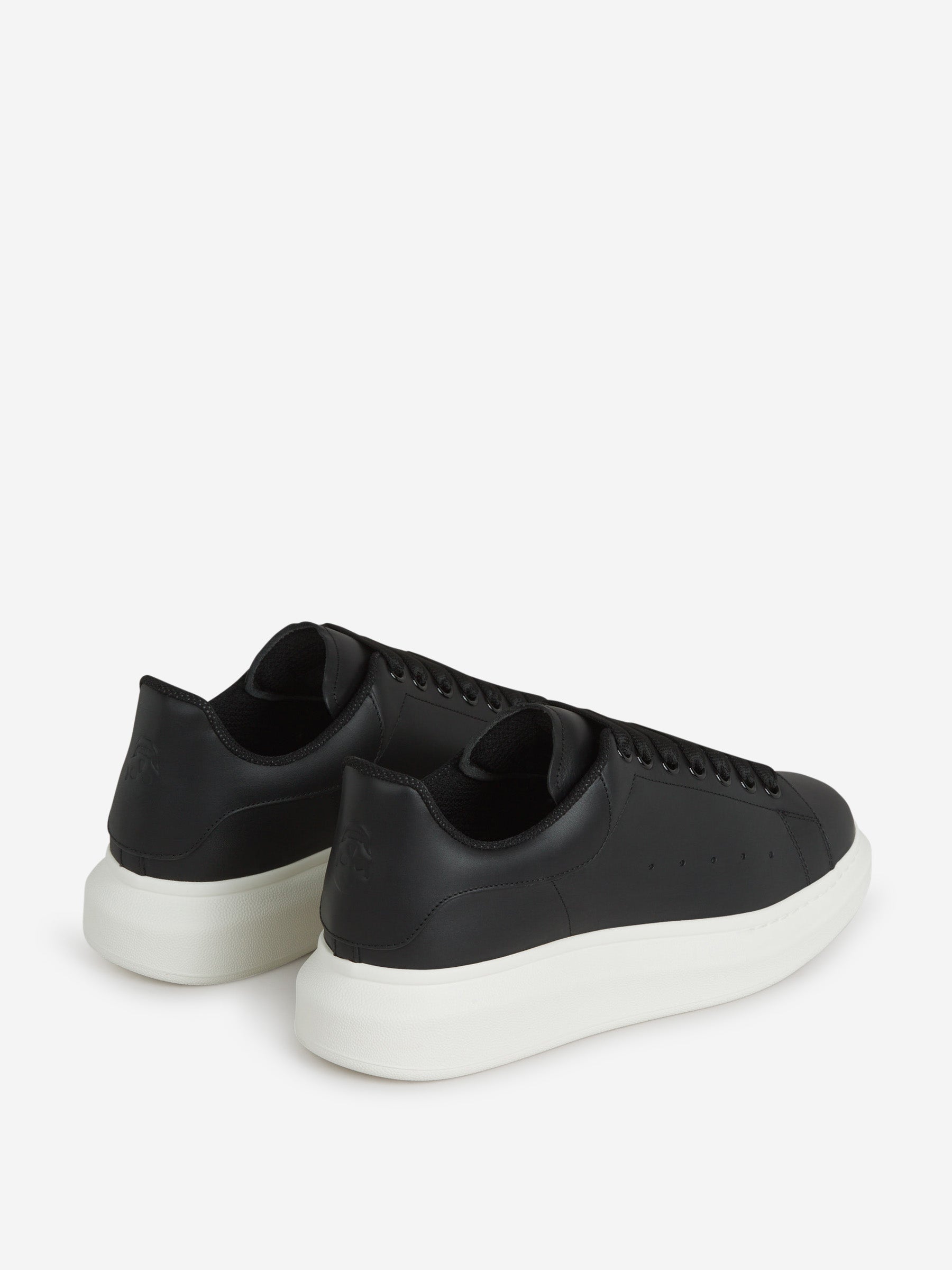 Outlet online Alexander McQueen Hombre Sneakers Oversized color Negro sku 616-002940 01 - Foto 3