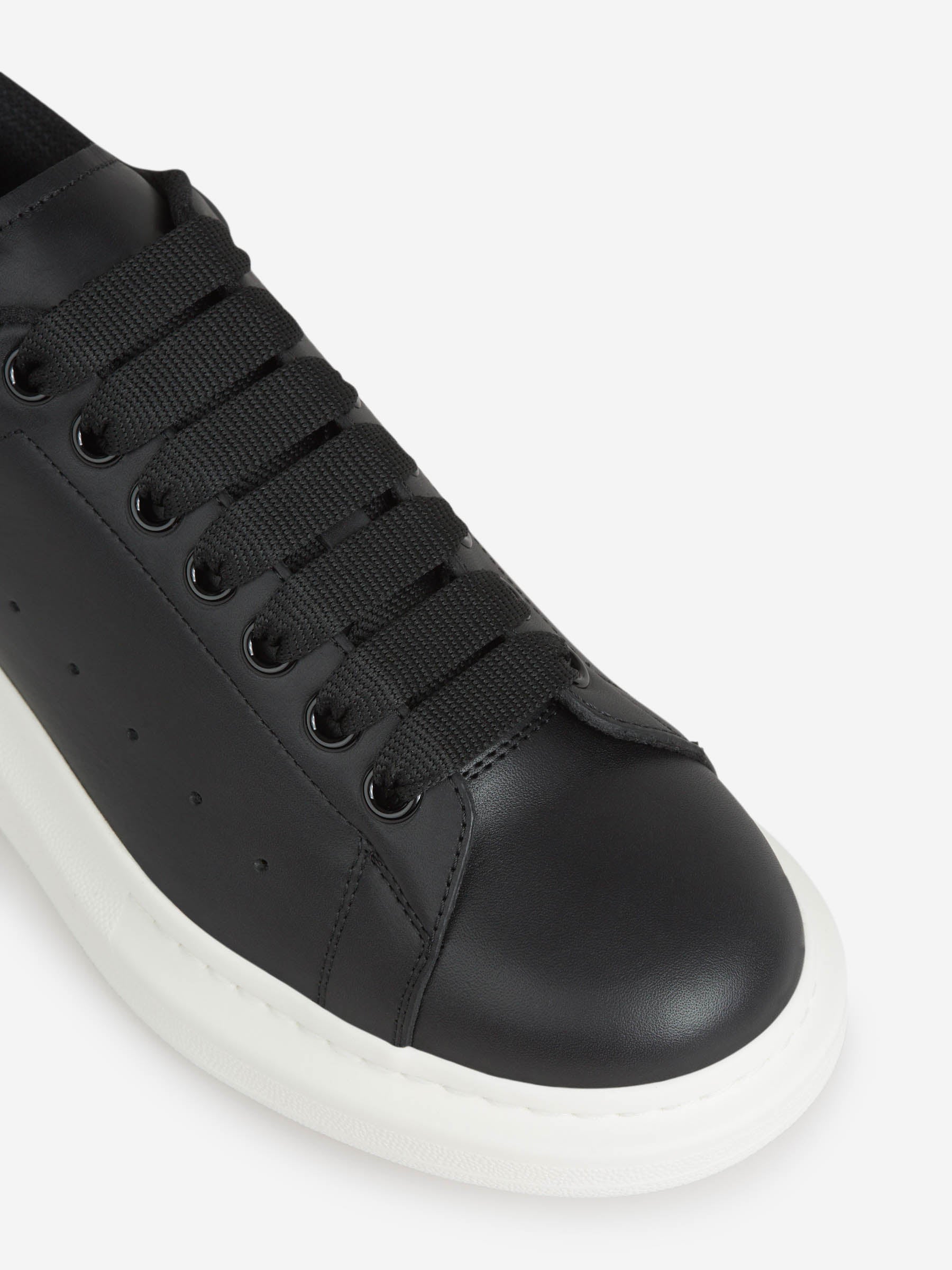 Outlet online Alexander McQueen Hombre Sneakers Oversized color Negro sku 616-002940 01 - Foto 6
