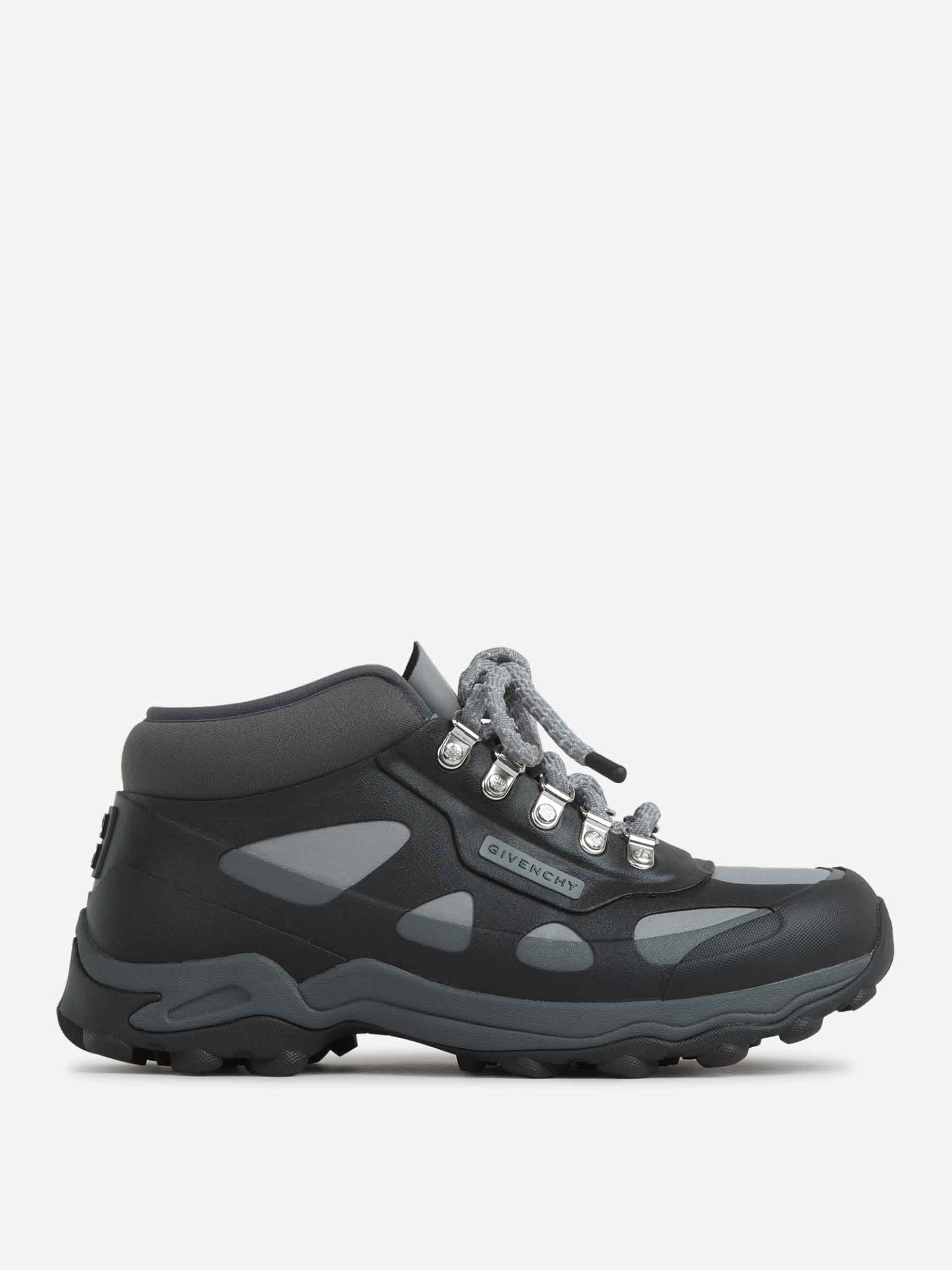 Givenchy Hombre Barcelona Sneakers Bogs Impermeables color Negro sku 616-002994 01 - Foto 1