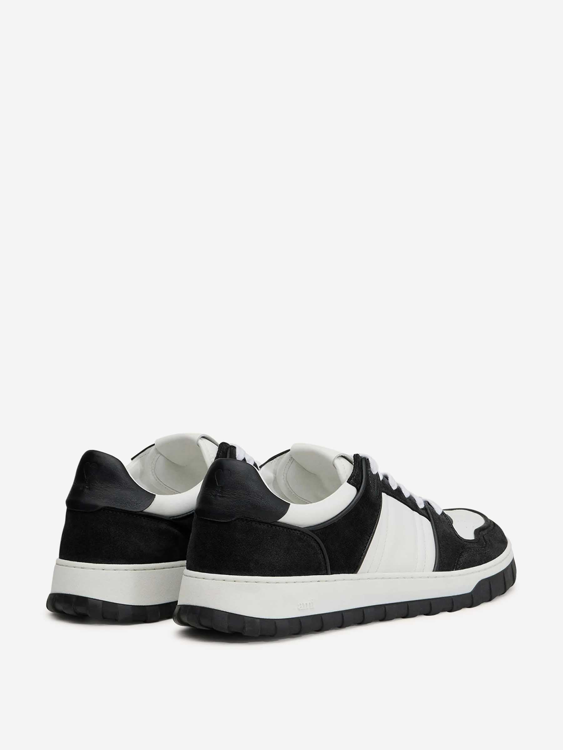 Outlet online Ami Paris Hombre Sneakers Piel Lisa color Blanco Y Negro sku 616-003006 01 - Foto 5