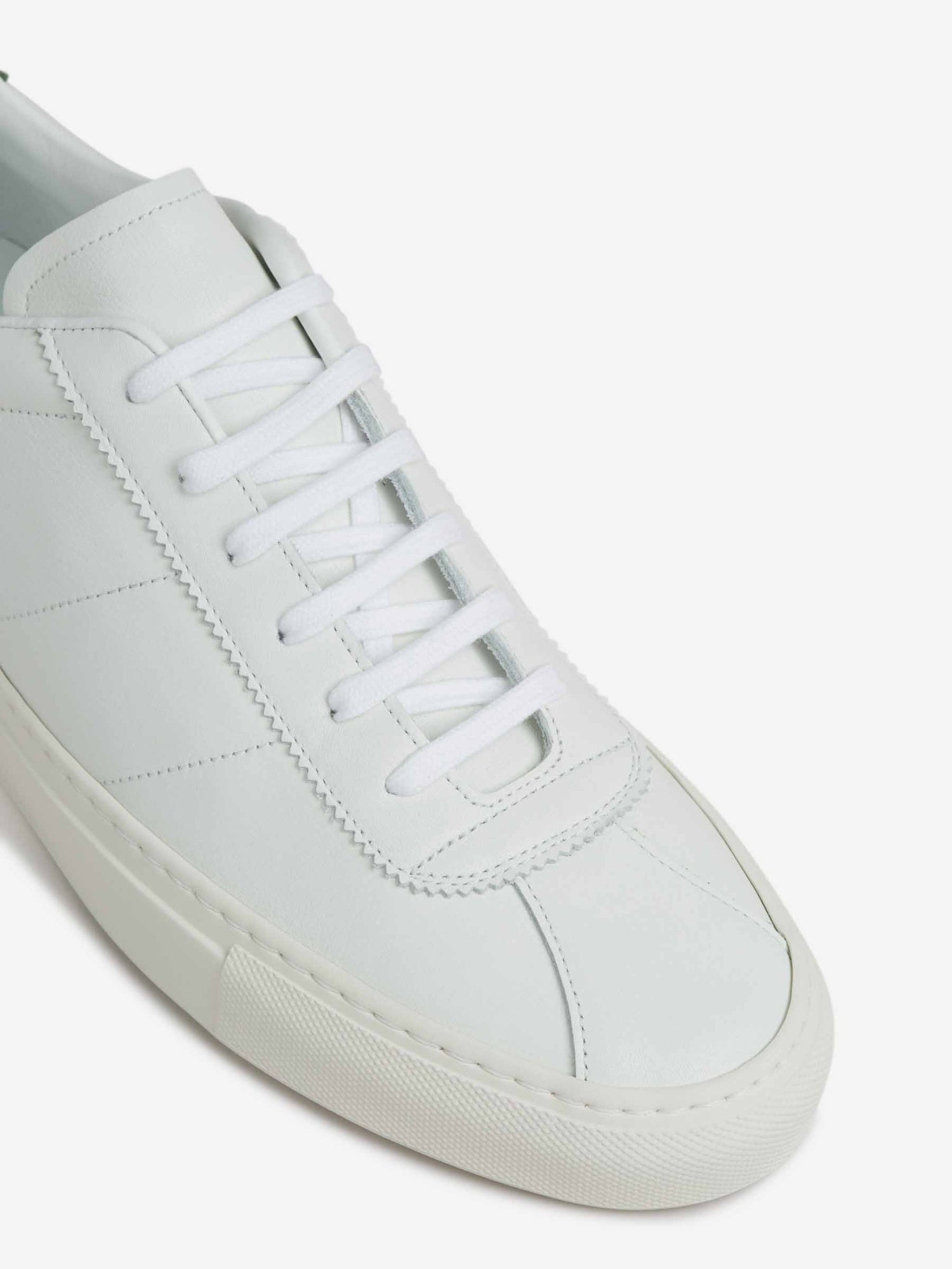 Outlet online Common Projects Hombre Sneakers Classic 2486 color Blanco sku 616-003022 01 - Foto 6
