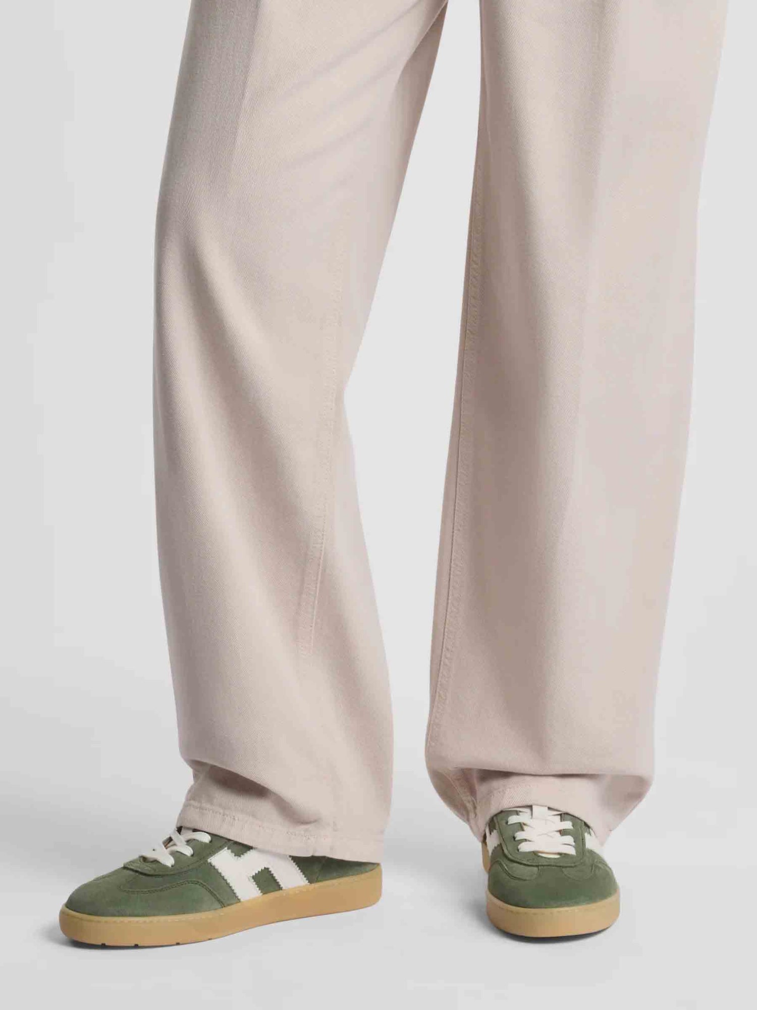 Outlet online Hogan Hombre Sneakers Hogan Cool color Verde sku 616-003041 01 - Foto 2
