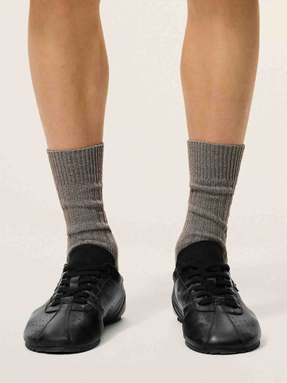 Outlet online Ami Paris Hombre Zapatillas Piel Lisa color Negro sku 616-003250 01 - Foto 2