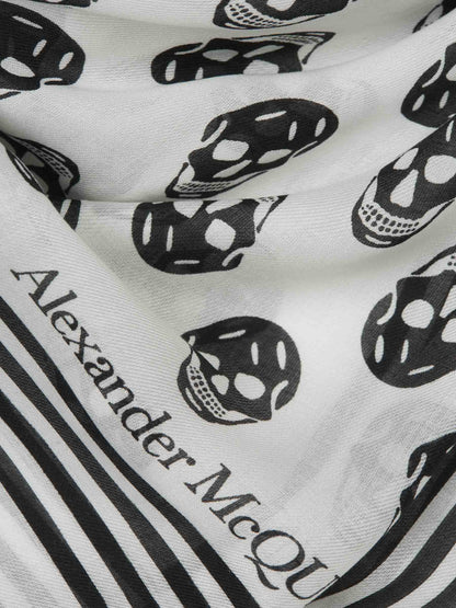 Outlet online Alexander McQueen Hombre Fular Biker Skull color Negro sku 630-001391 01 - Foto 6