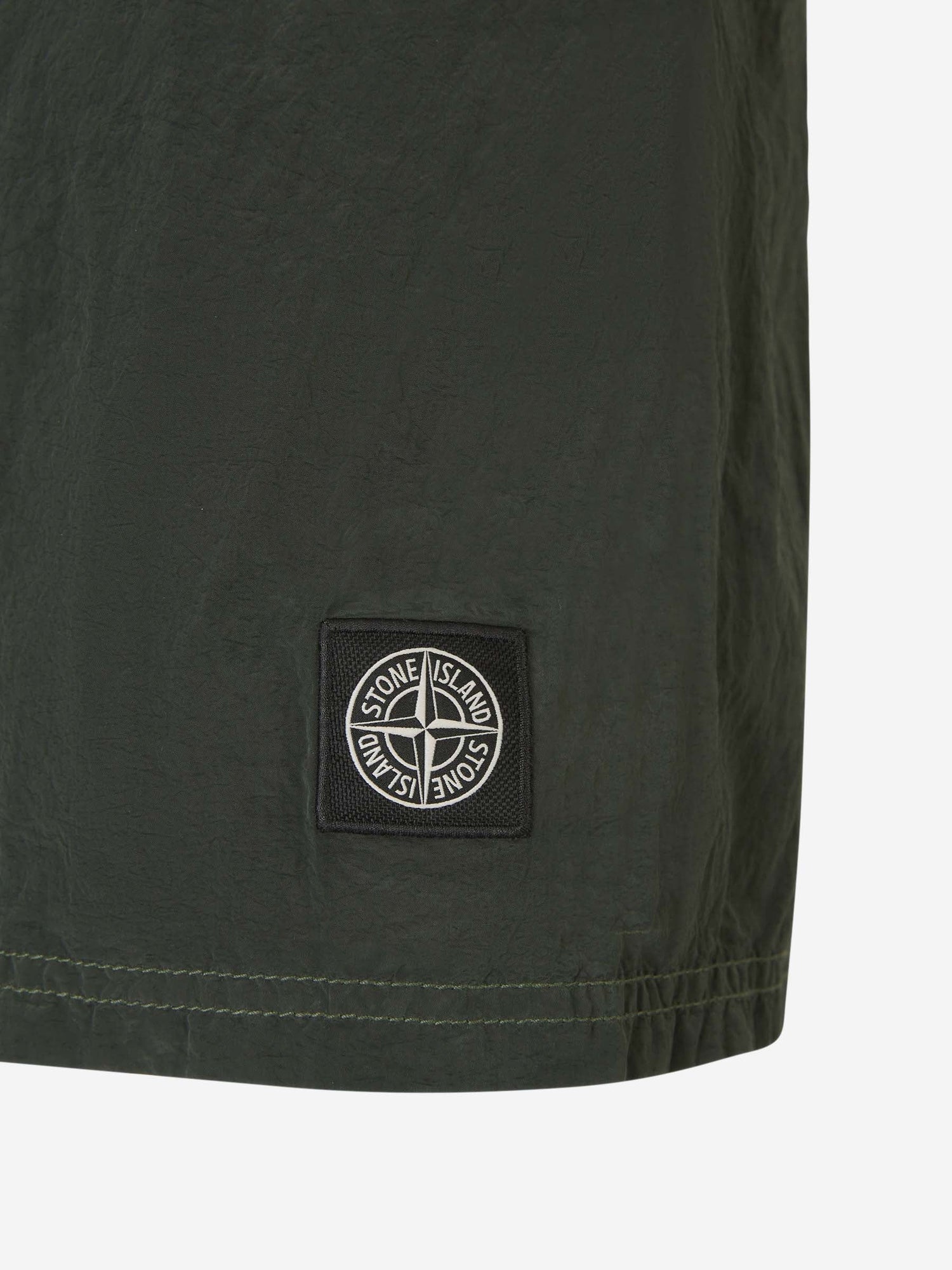 Outlet online Stone Island Hombre Bañador Texturizado Logo color Verde Militar sku 561-001321 02 - Foto 4