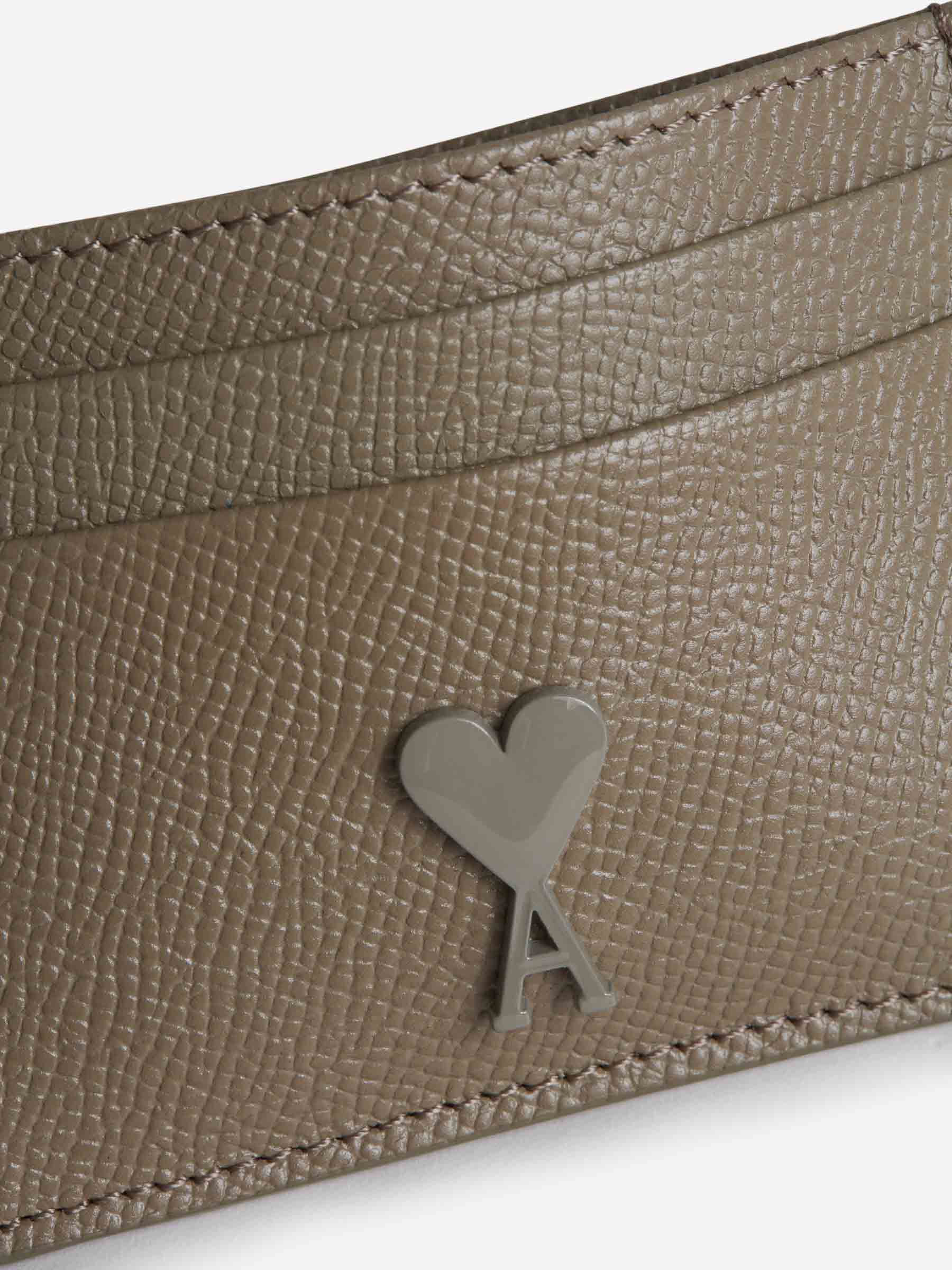 Outlet online Ami Paris Hombre Cartera Ami Coeur color Verde Militar sku 691-001201 02 - Foto 4