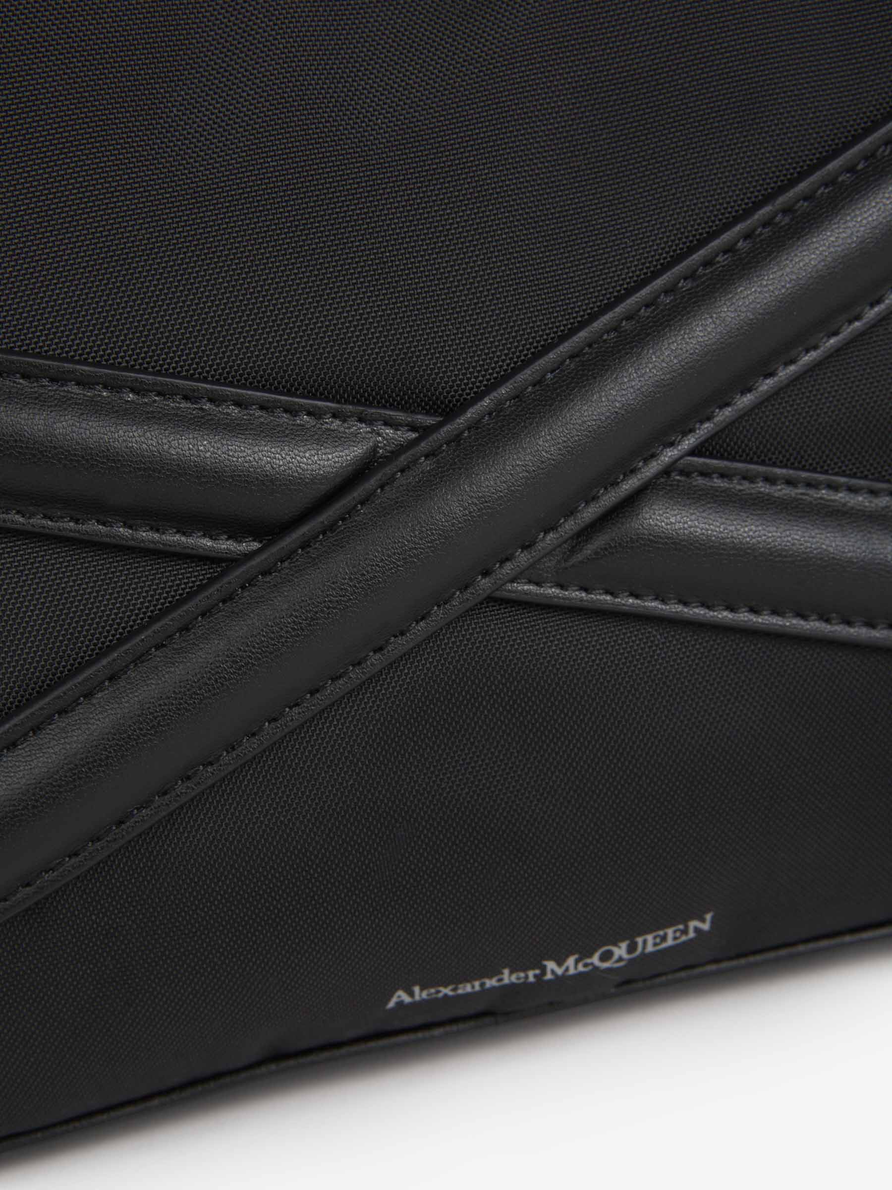 Outlet online Alexander McQueen Hombre Bolso Cámara Harness color Negro sku 692-001712 01 - Foto 5