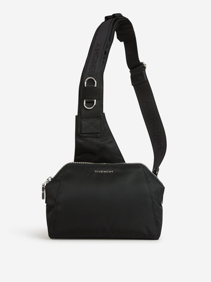 Outlet online Givenchy Hombre Riñonera Técnica Antigona color Negro sku 692-001783 01 - Foto 1