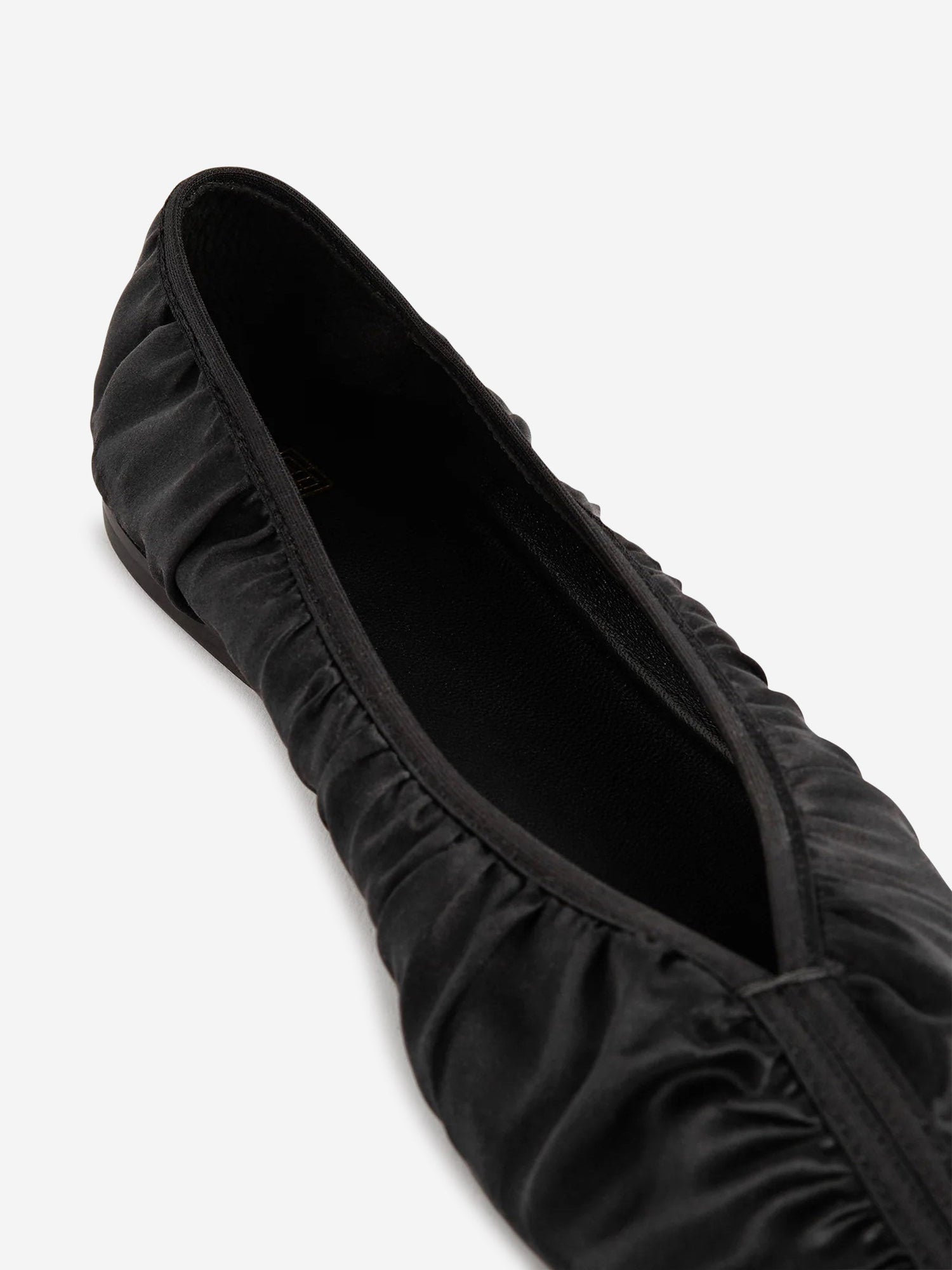 Outlet online TOTEME Mujer Bailarinas The Gathered color Negro sku 800-005349 01 - Foto 3