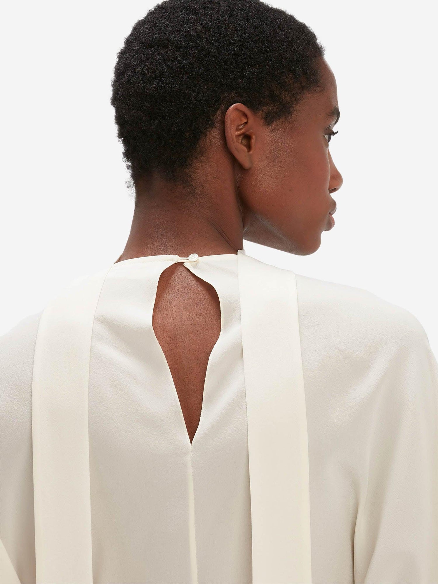 Victoria Beckham Blusa Asimétrica Seda color Crema sku 701-001828 00 - Foto 6