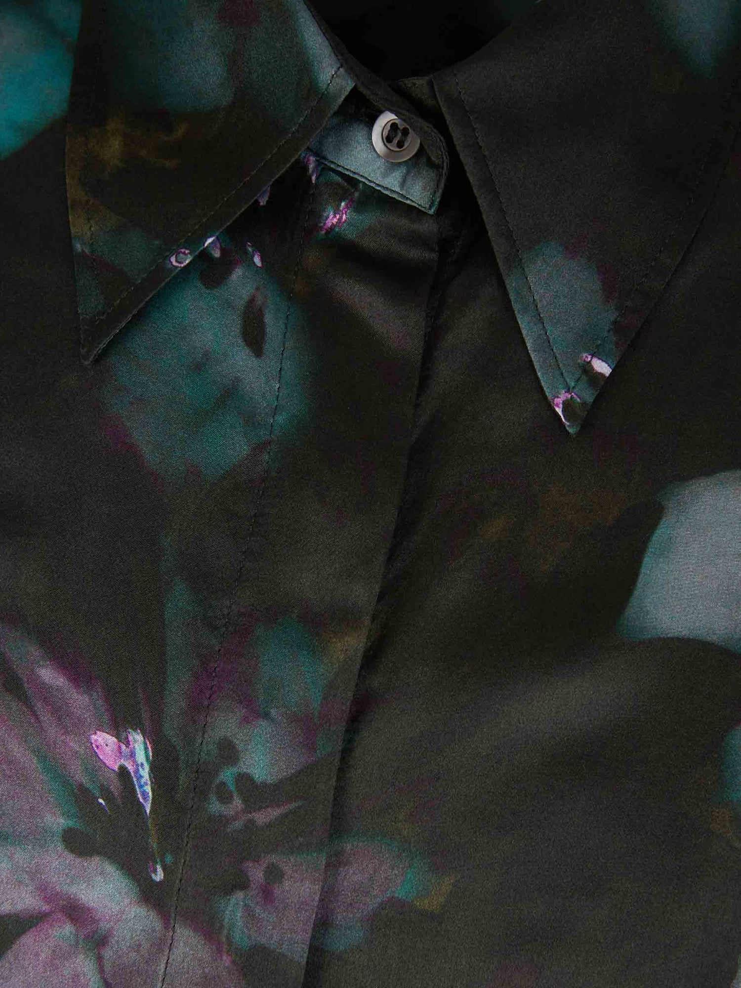 Outlet online Dries Van Noten Mujer Camisa Seda Floral color Verde Oscuro sku 701-001985 01 - Foto 3