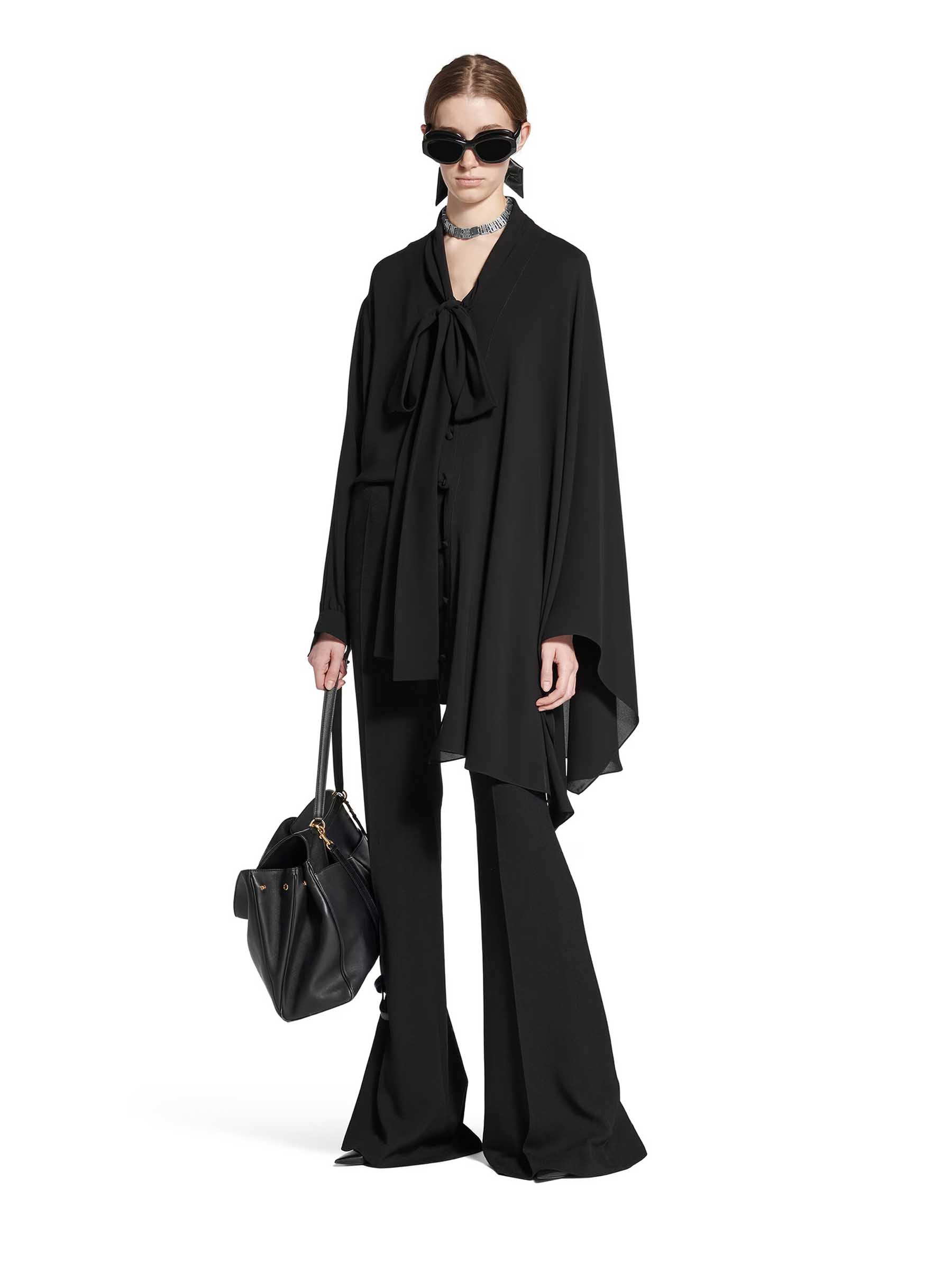 Outlet online Balenciaga Mujer Blusa Con Lazo color Negro sku 701-002289 01 - Foto 2