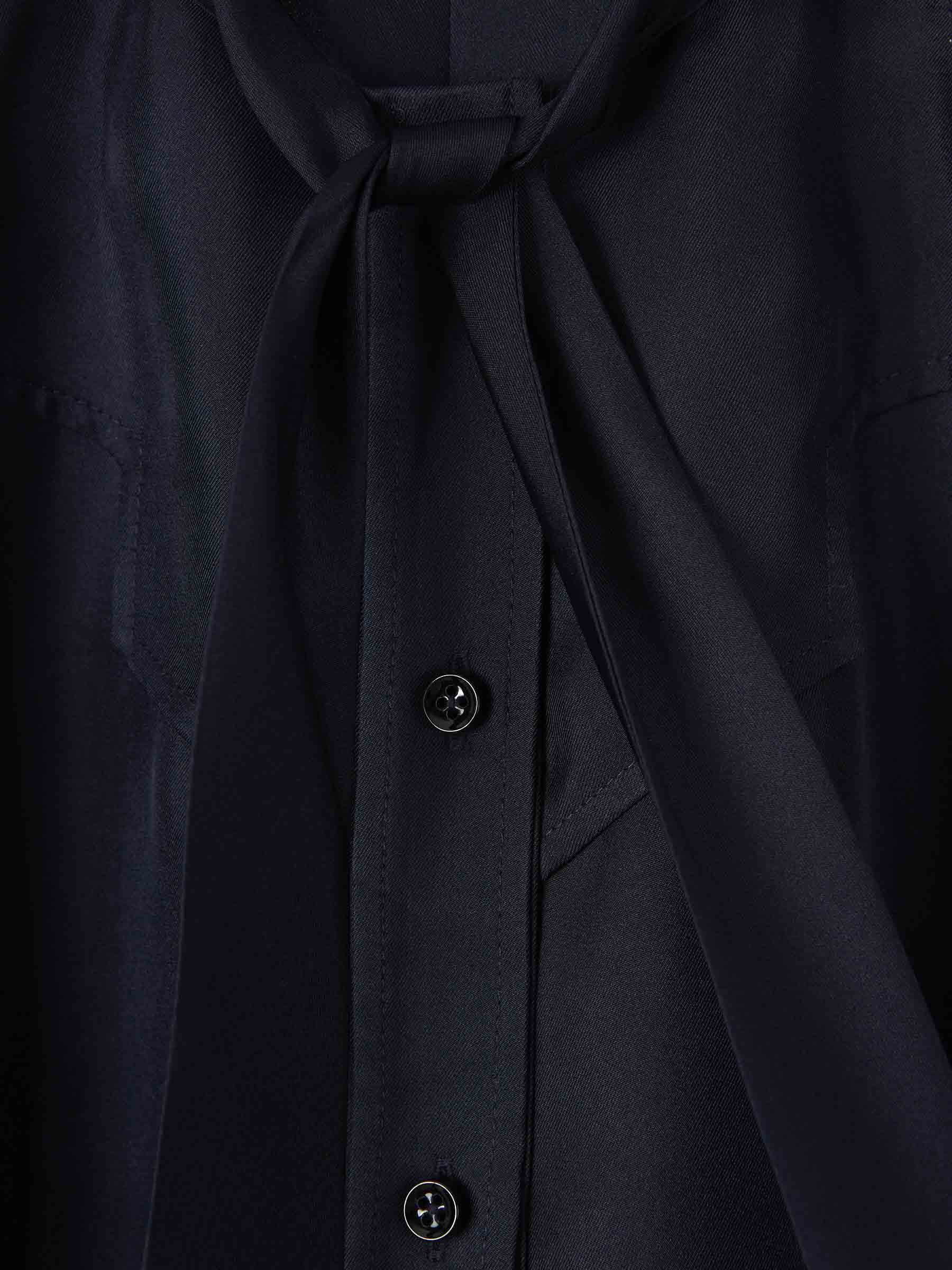 Outlet online Dorothee Schumacher Mujer Top Trench It Up Seda color Azul Noche sku 703-002263 01 - Foto 3