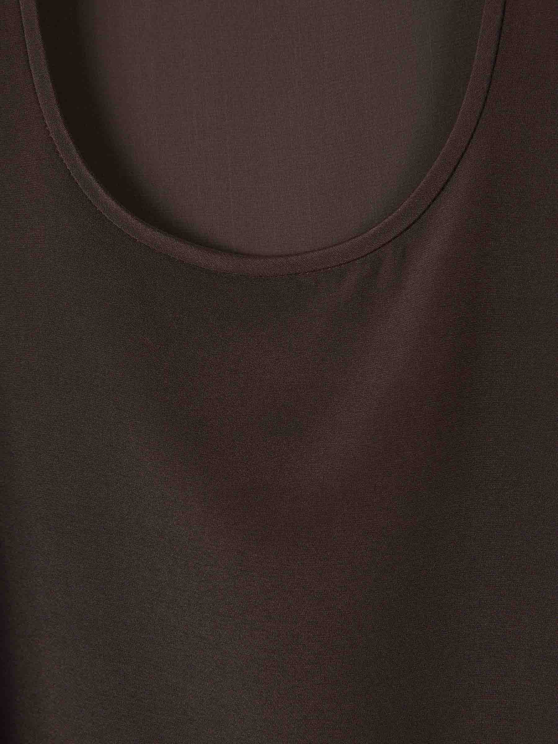 Peserico Mujer Barcelona Top Crepé Seda color Marrón Oscuro sku 703-002400 01 - Foto 3