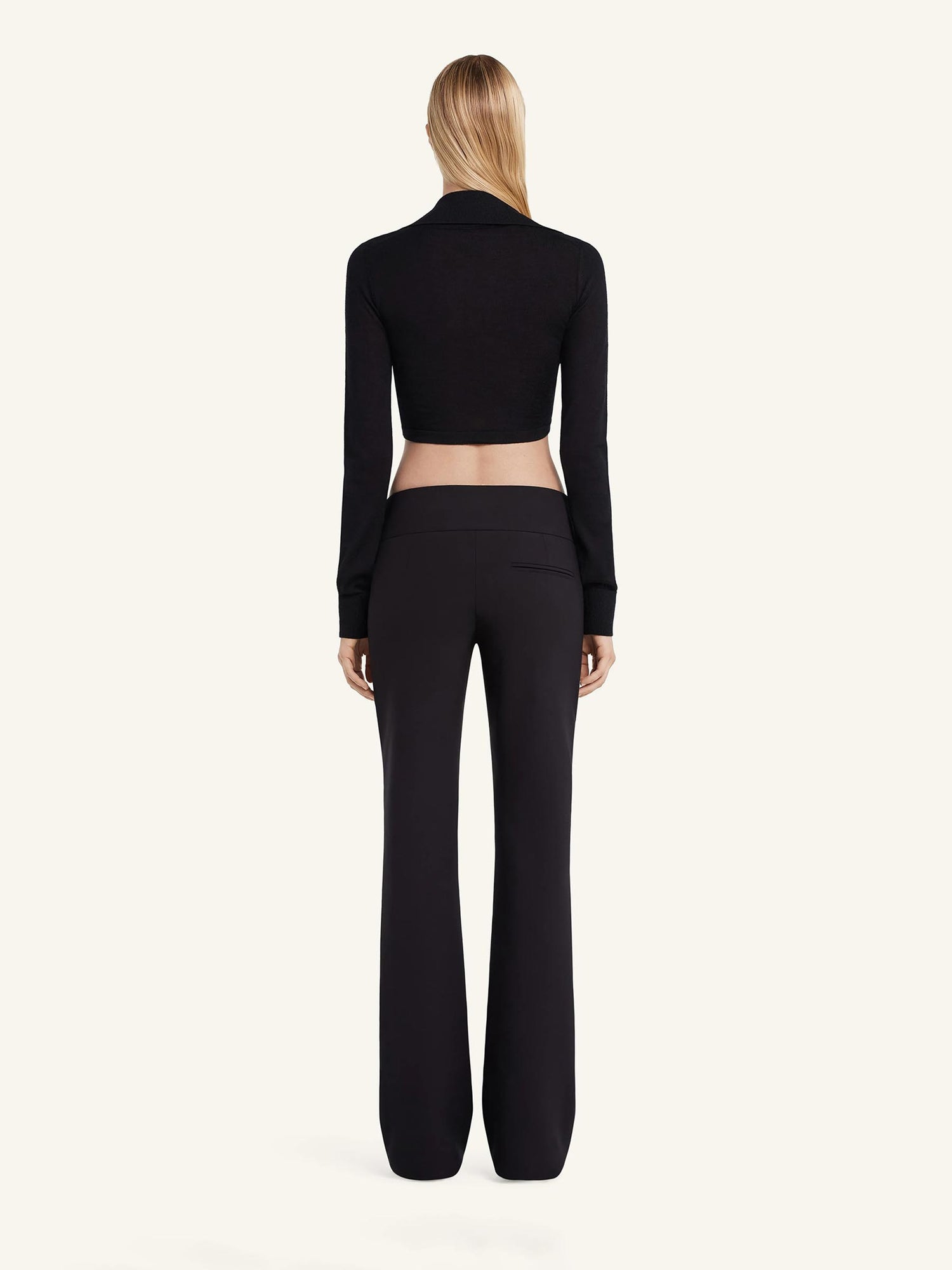 Courrèges Mujer Barcelona Polo Cropped Lana color Negro sku 711-003269 01 - Foto 4