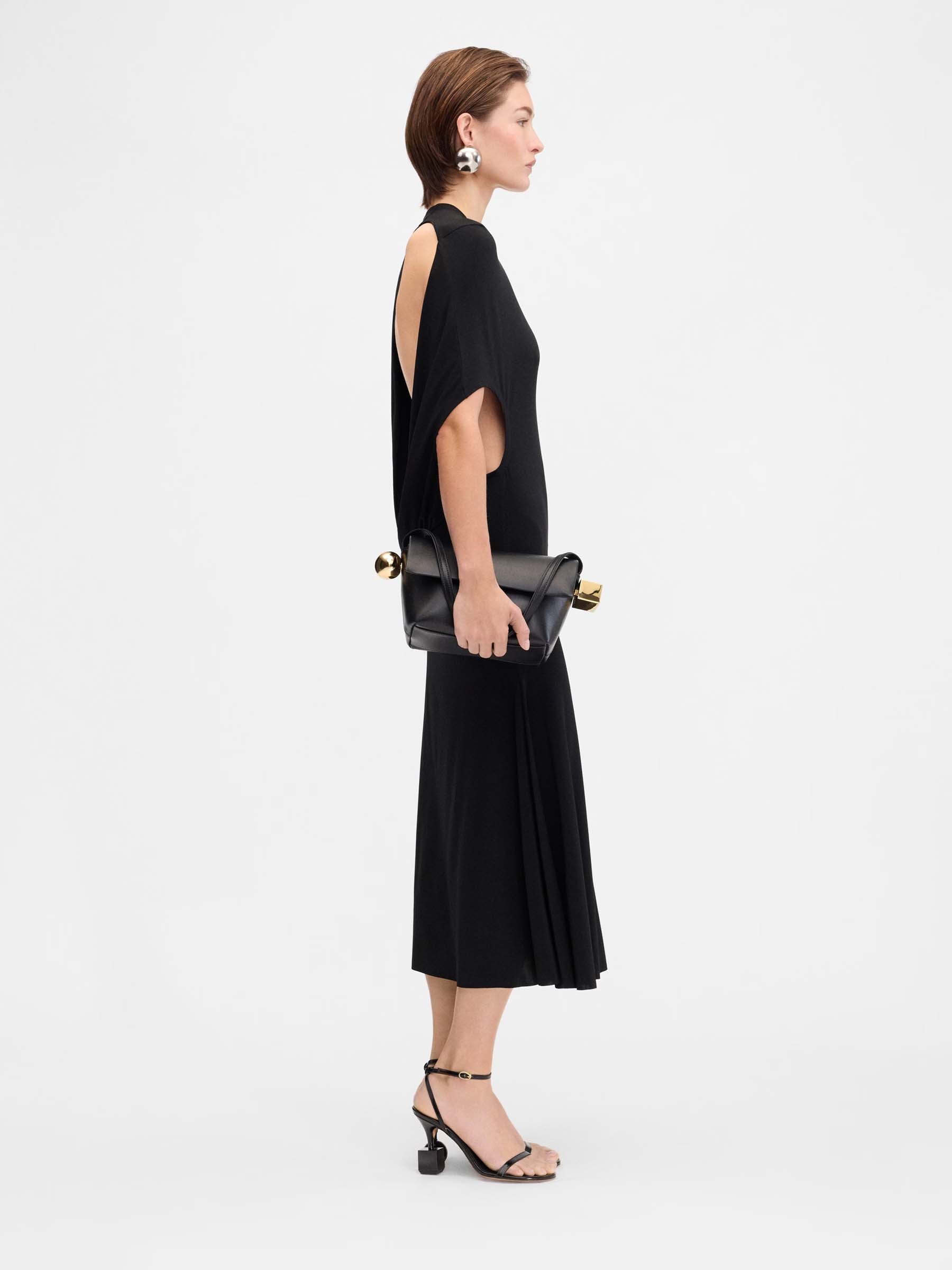 Outlet online Jacquemus Mujer Vestido Midi Salerno color Negro sku 721-000434 01 - Foto 3