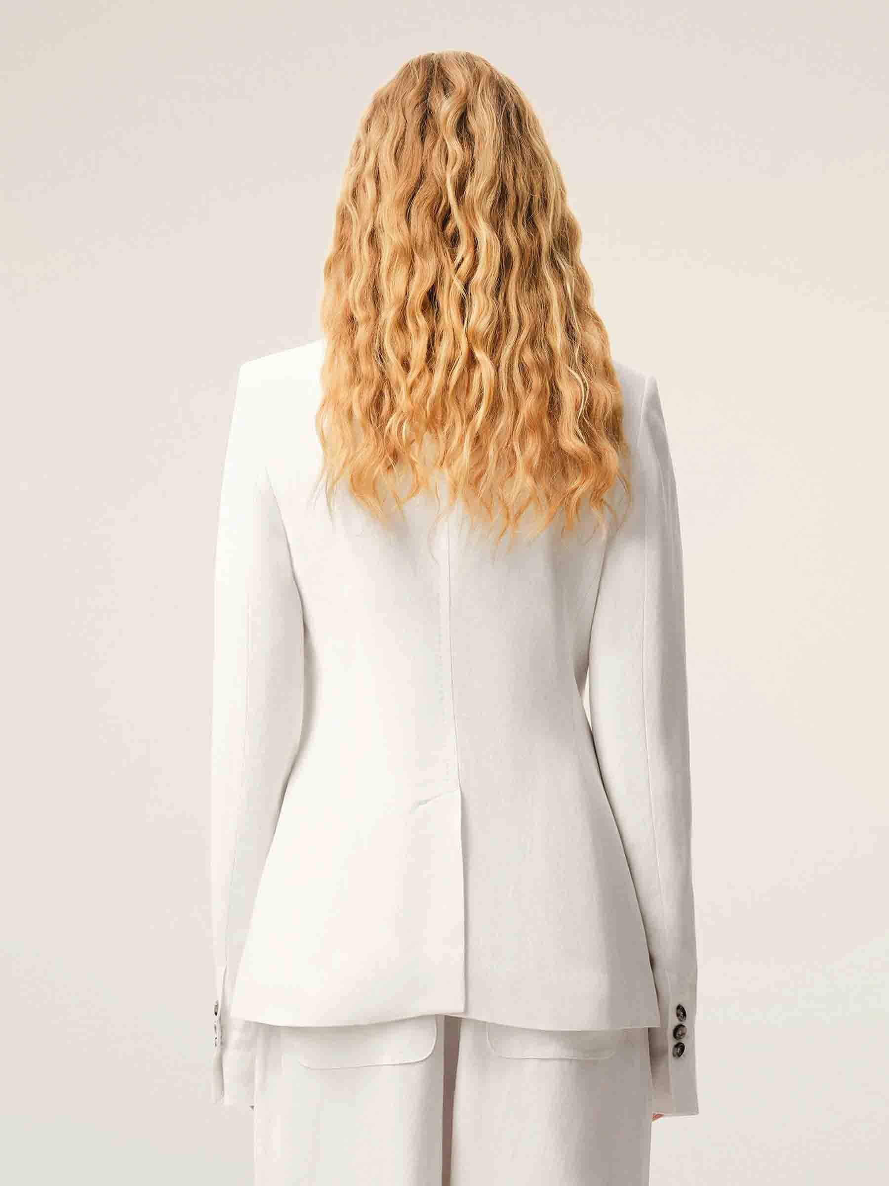Ami Paris Mujer Barcelona Blazer Bar Cruzada color Blanco sku 741-002331 01 - Foto 3