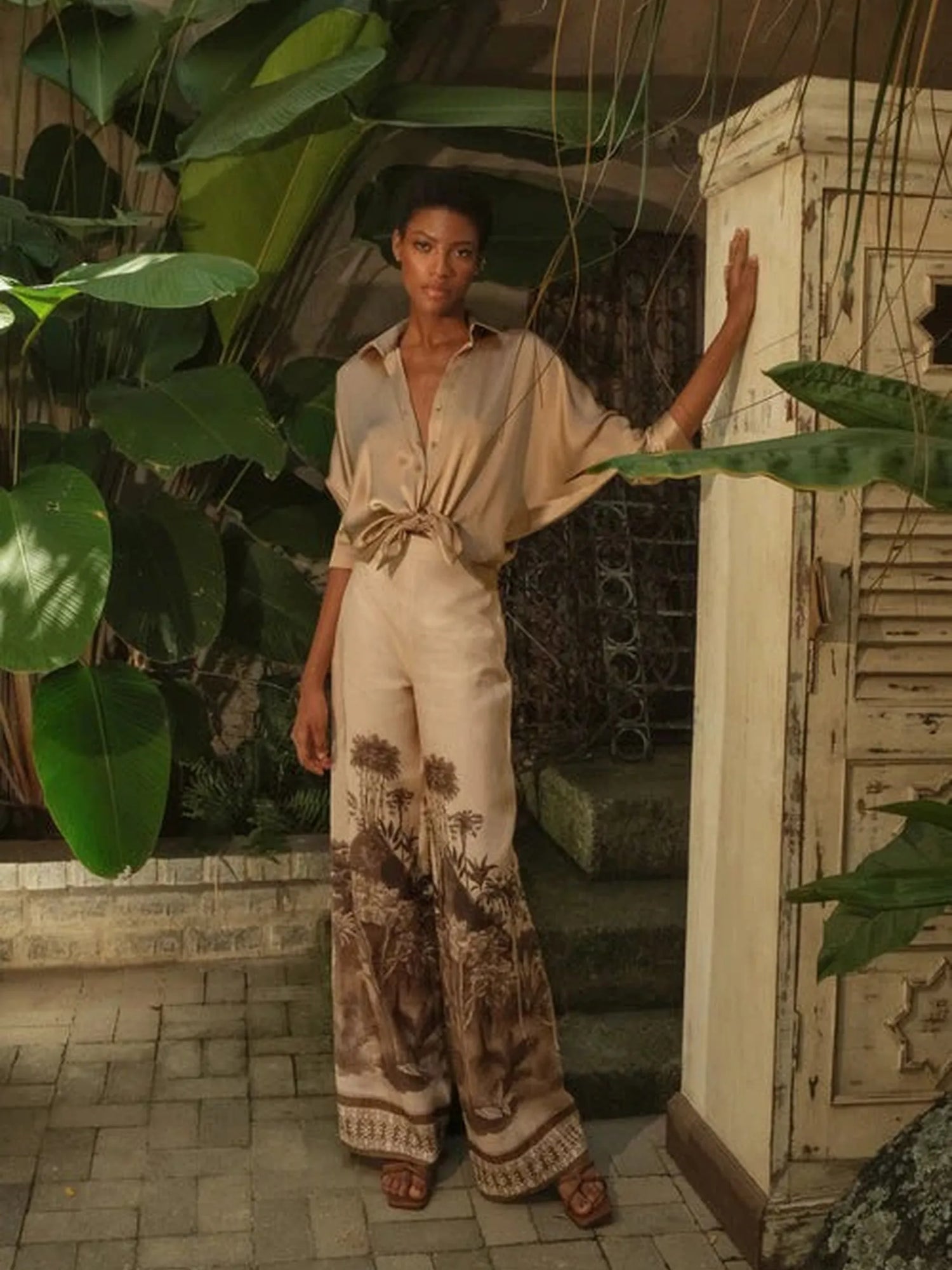 Outlet online Andres Otalora Mujer Pantalones Analipa color Taupe sku 761-003511 01 - Foto 3