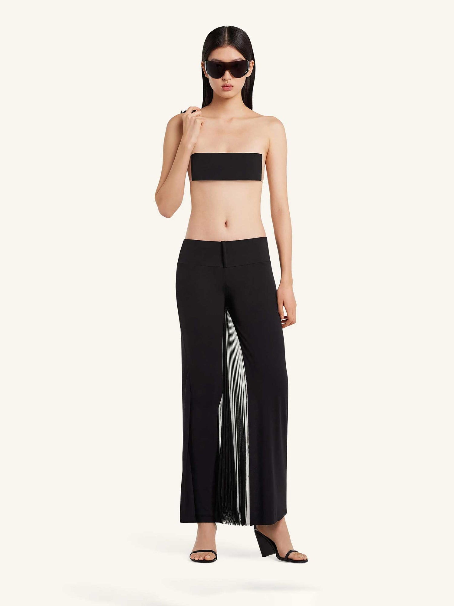 Courrèges Mujer Barcelona Pantalones Pliegues Infinitos color Negro sku 761-003703 01 - Foto 2