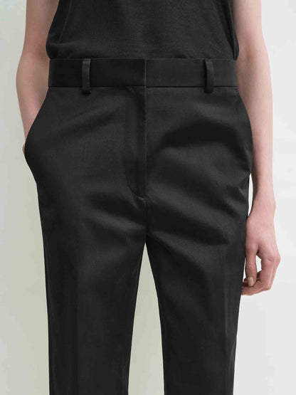 Outlet online TOTEME Mujer Pantalones rectos color Negro sku 761-003869 01 - Foto 5