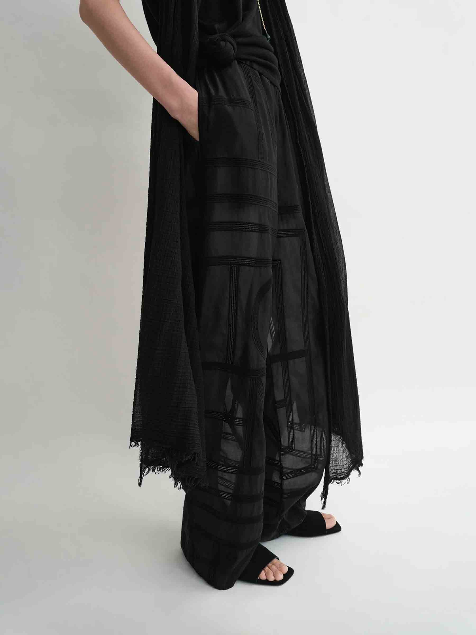 Outlet online TOTEME Mujer Pantalones anchos color Negro sku 761-003870 01 - Foto 3