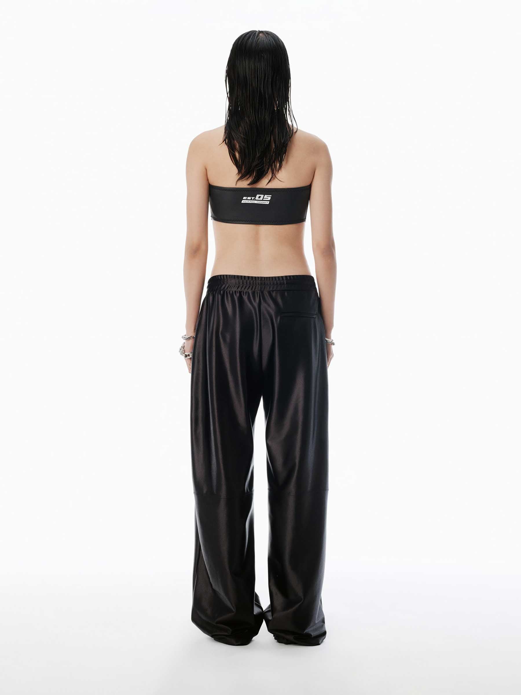 Outlet online Alexander Wang Mujer Joggers Satén color Negro sku 761-003901 01 - Foto 3
