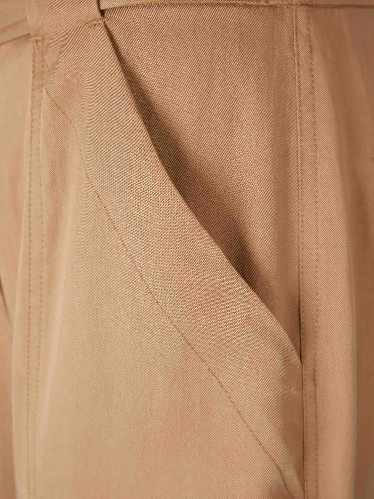 Outlet online Simkhai Mujer Pantalones Cargo Rectos color Camel sku 761-003990 01 - Foto 4