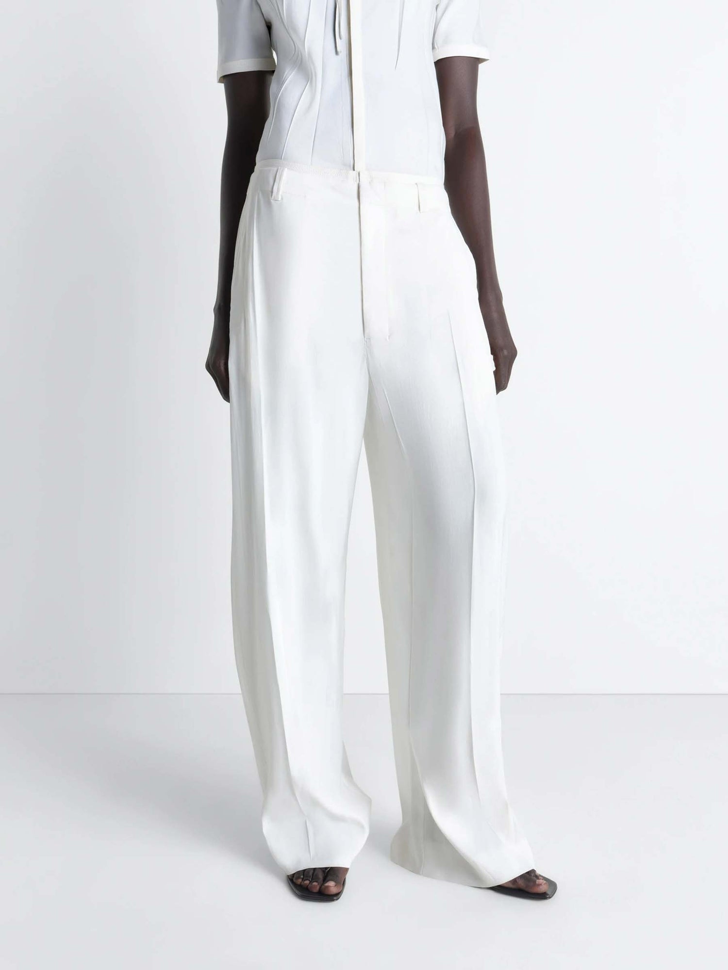 Lemaire Mujer Barcelona Pantalones Pliegues color Blanco sku 761-004084 01 - Foto 3