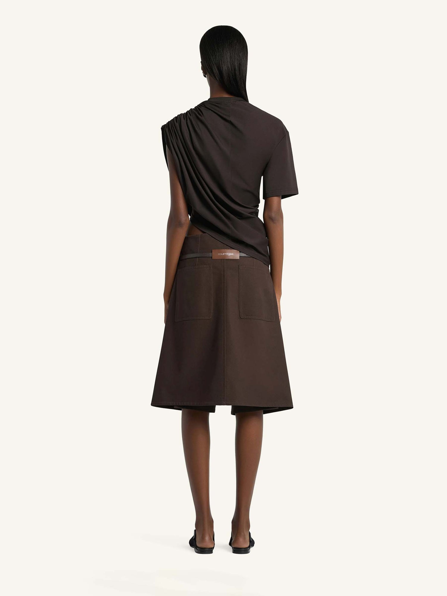 Courrèges Mujer Barcelona Bermudas Rectas color Marrón Oscuro sku 762-000544 00 - Foto 3