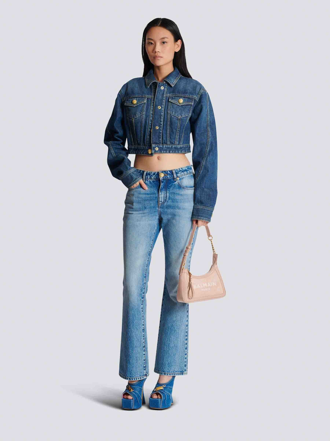 Outlet online Balmain Mujer Jeans Flare Algodón color Azul Denim Claro sku 763-001648 00 - Foto 2