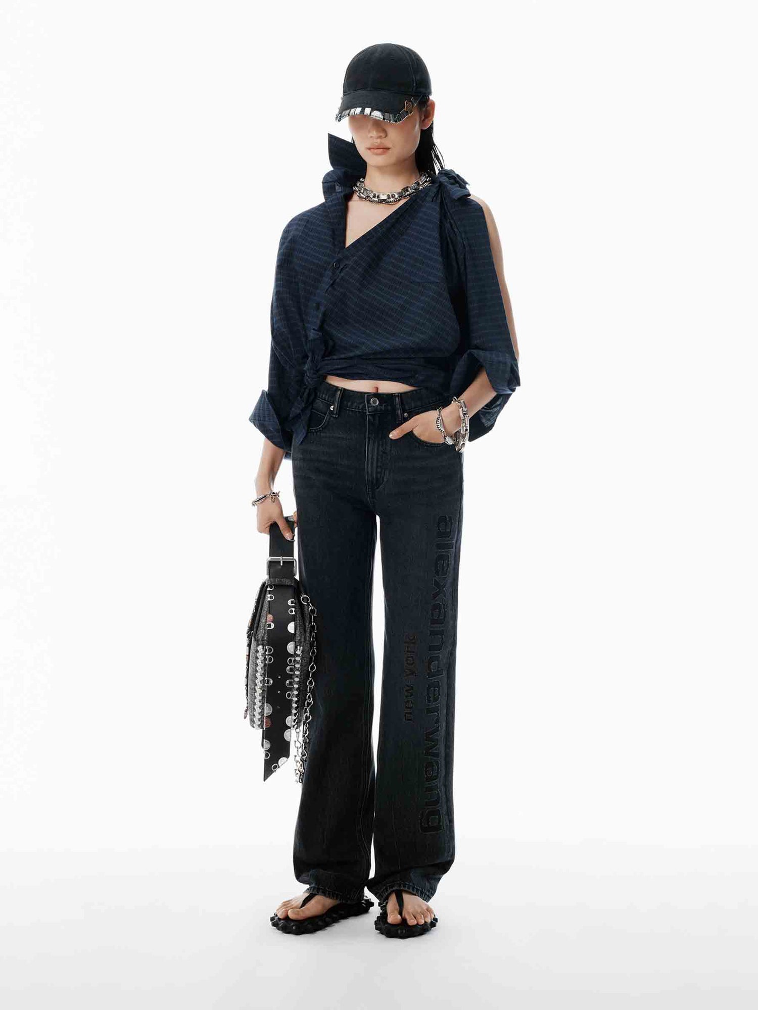 Outlet online Alexander Wang Mujer Jeans Rectos Logo color Negro sku 763-001776 01 - Foto 2