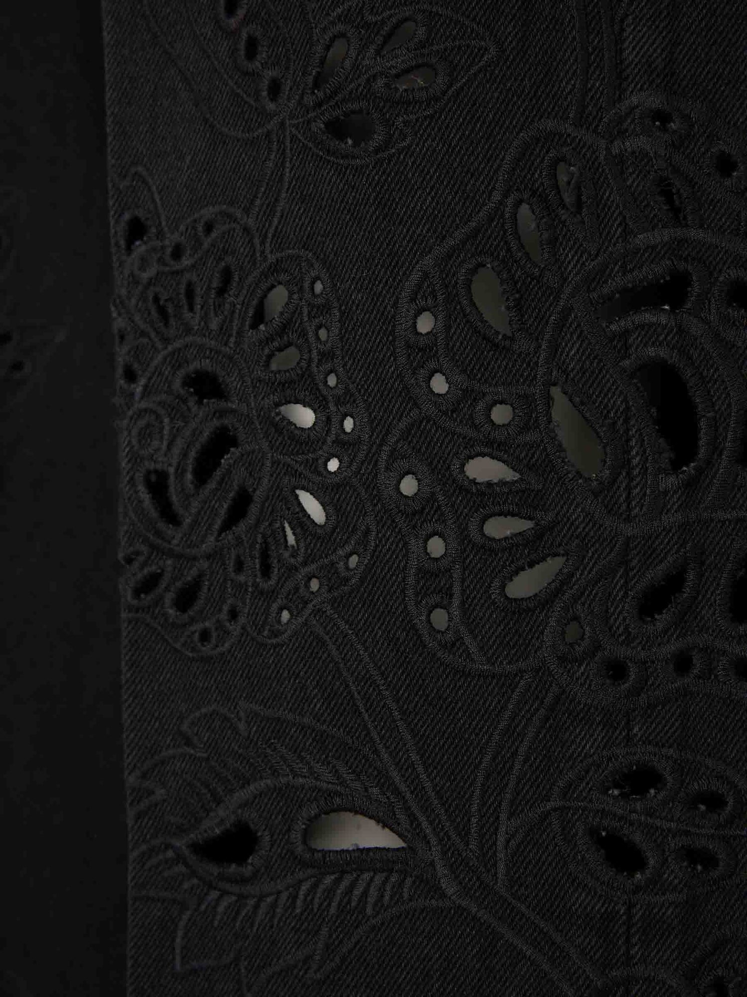 Outlet online Farm Rio Mujer Jeans Bordados Richelieu color Negro sku 763-001871 01 - Foto 6