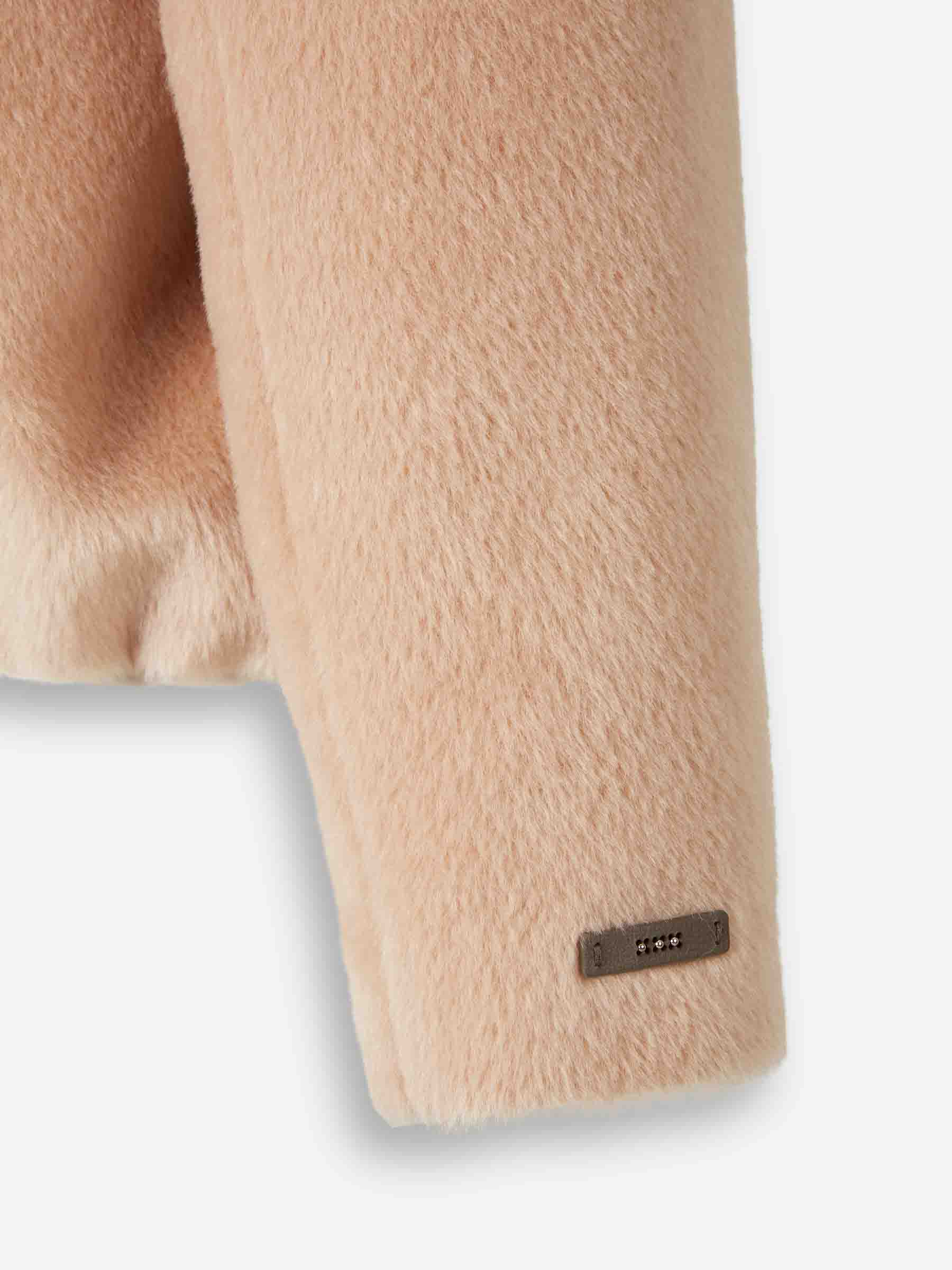 Outlet online Peserico Mujer Abrigo Corto Pelo color Camel sku 771-001594 01 - Foto 4