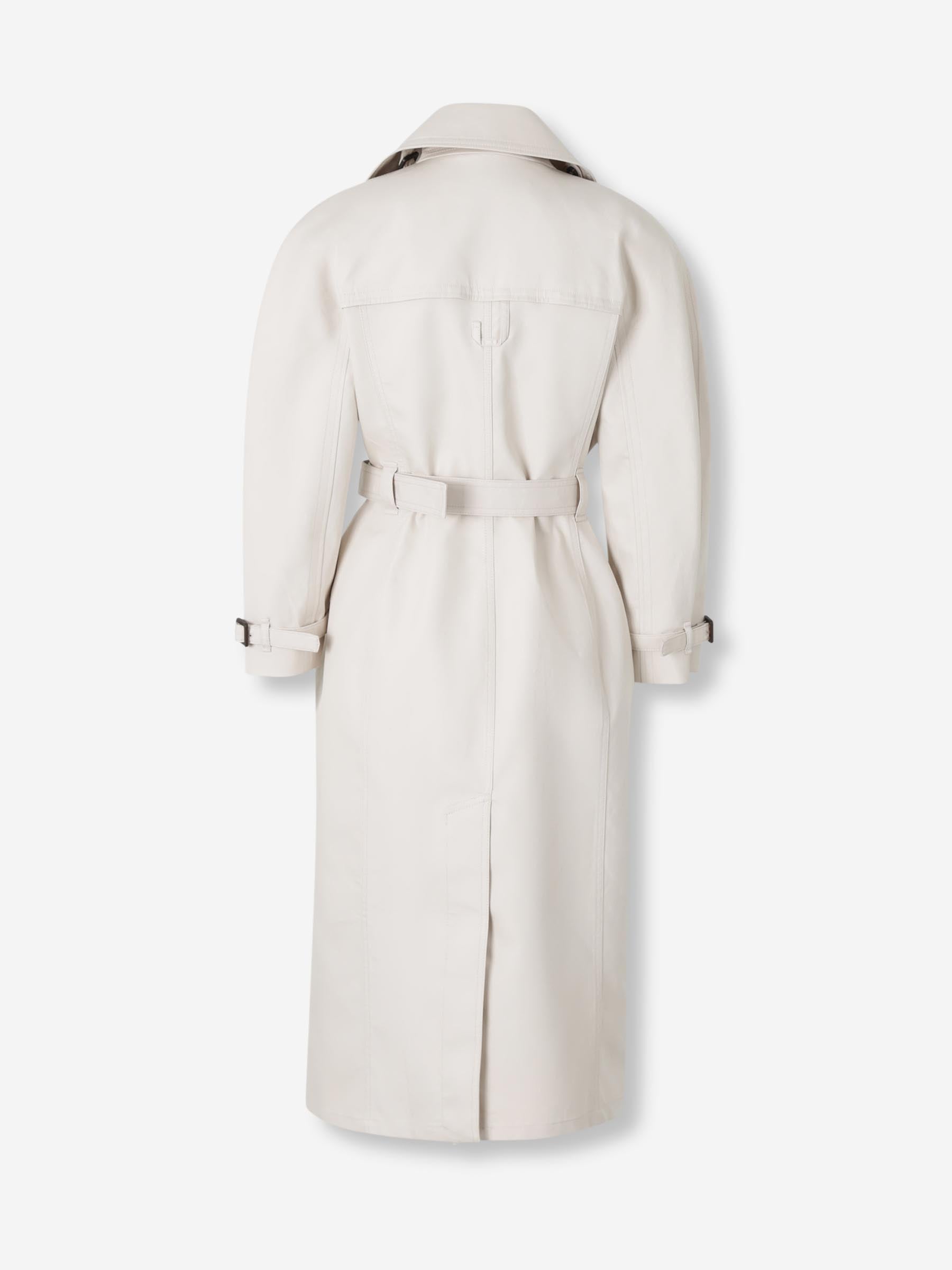 Outlet online Jacquemus Mujer Gabardina Le Trench Citta color Beige sku 773-000270 01 - Foto 2