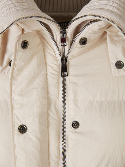 Outlet online Jacquemus Mujer Chaqueta La Doudoune Caraco color Beis sku 774-000466 01 - Foto 4