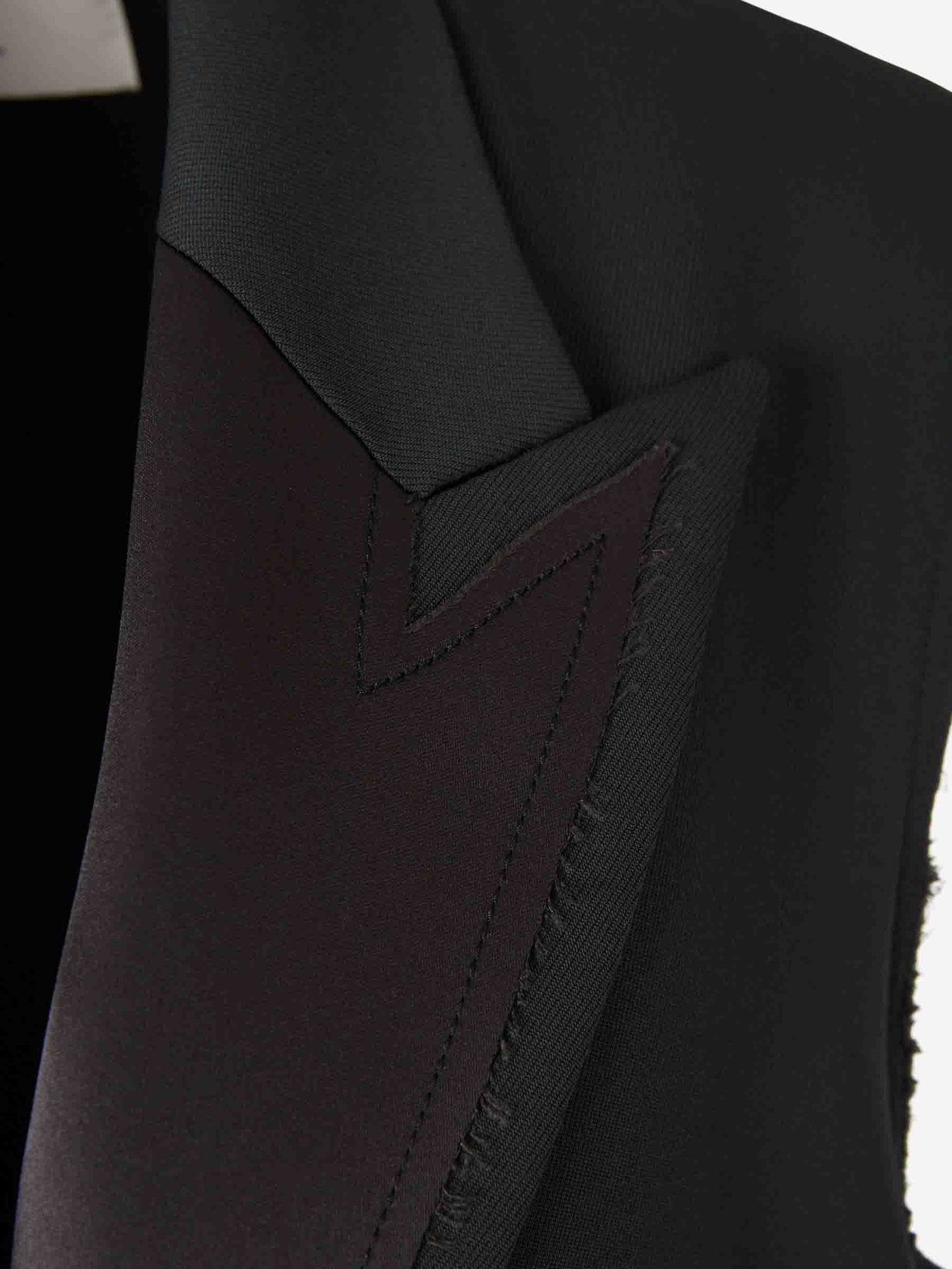 Outlet online Ami Paris Mujer Chaleco Vestir Lana color Negro sku 775-000230 01 - Foto 3