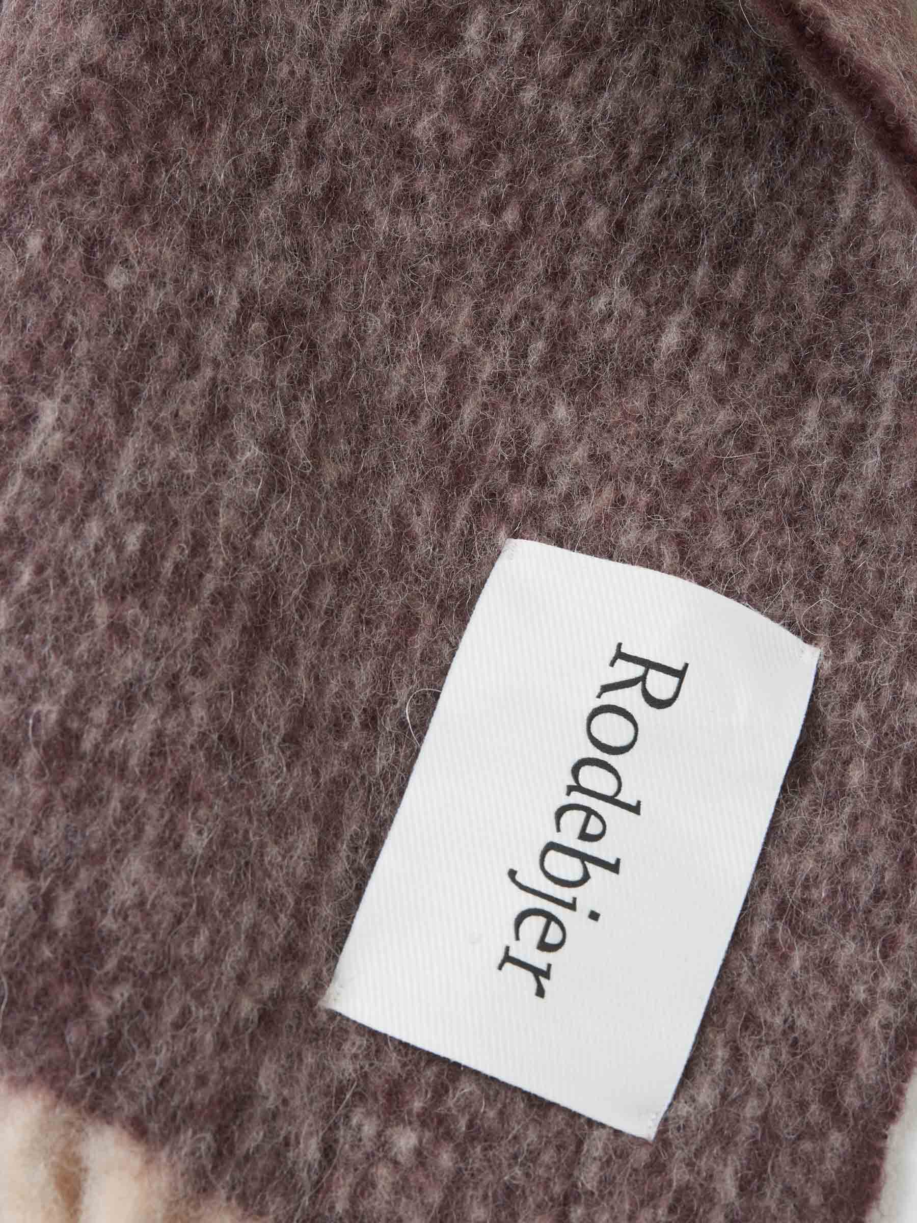 Outlet online Rodebjer Mujer Bufanda Alpaca Franjas color Azul Marino sku 796-000102 01 - Foto 6
