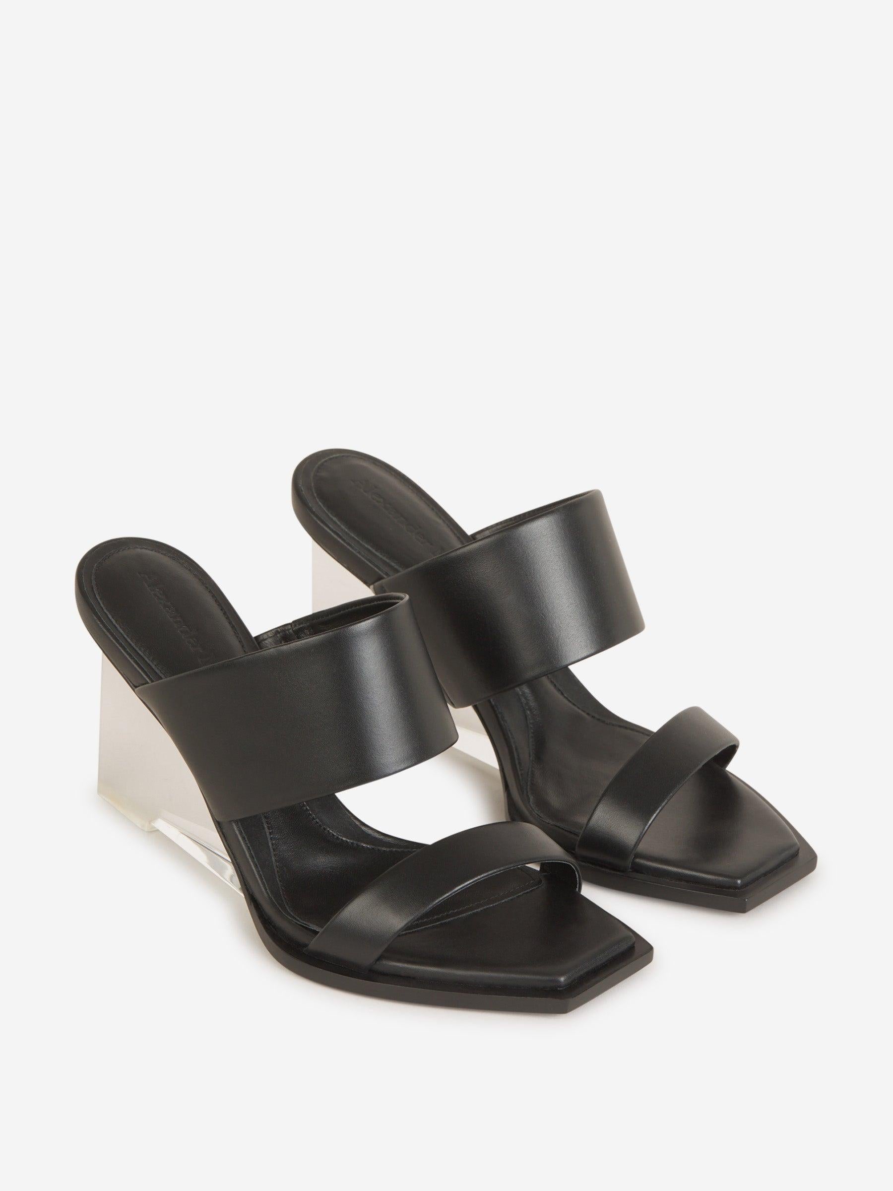 Outlet online Alexander McQueen Mujer Mules Tacón Geométrico color Negro sku 800-005108 01 - Foto 2