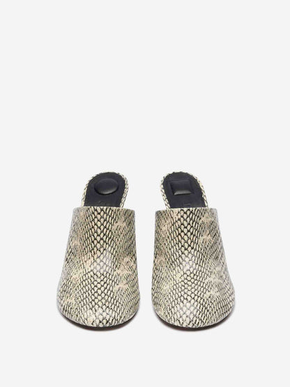 Jacquemus Mujer Barcelona Mules Tacón Bisou color Serpiente sku 800-005479 00 - Foto 3