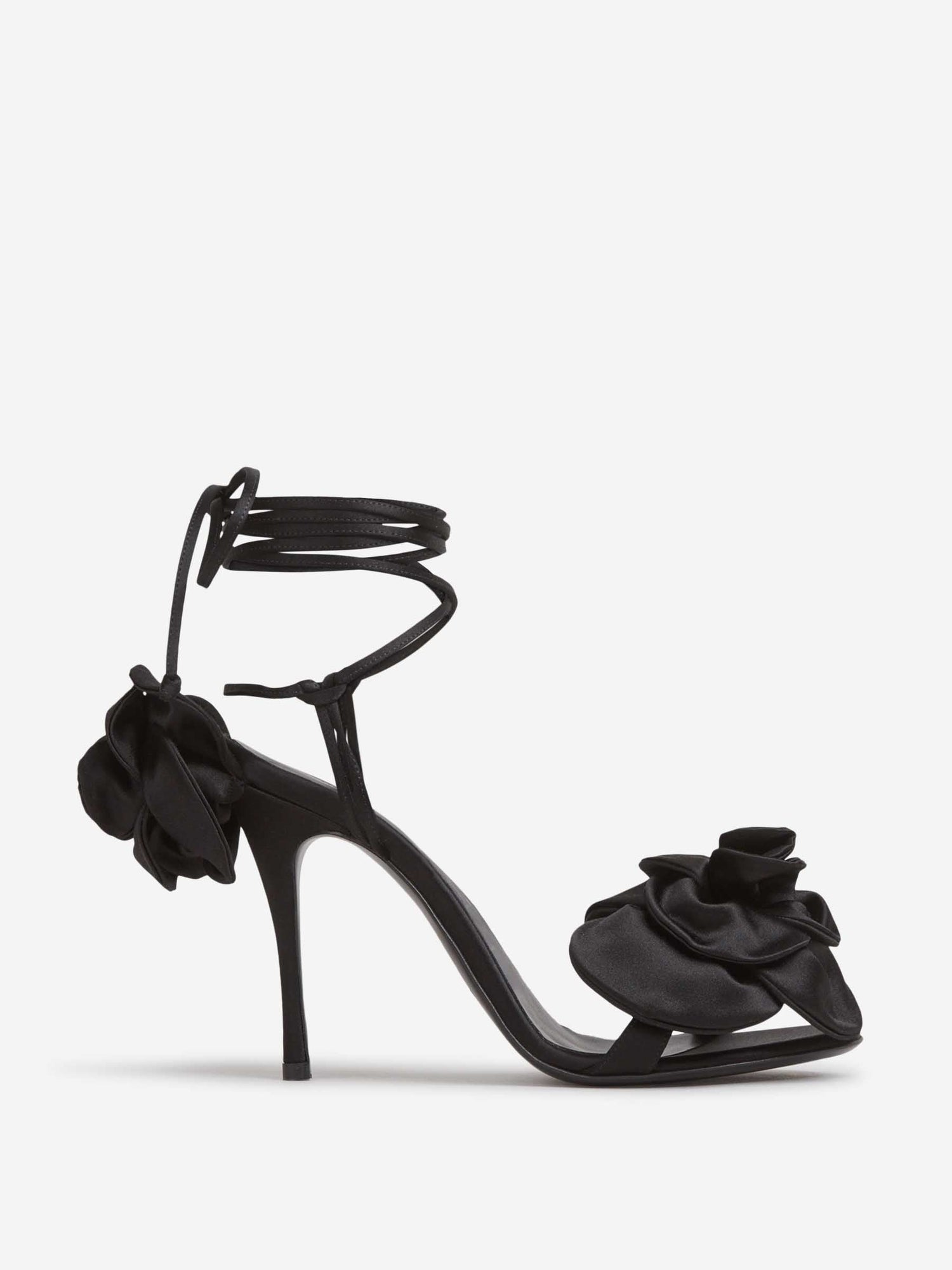 Outlet online Magda Butrym Mujer Sandalias Flor Satén color Negro sku 801-000050 01 - Foto 1