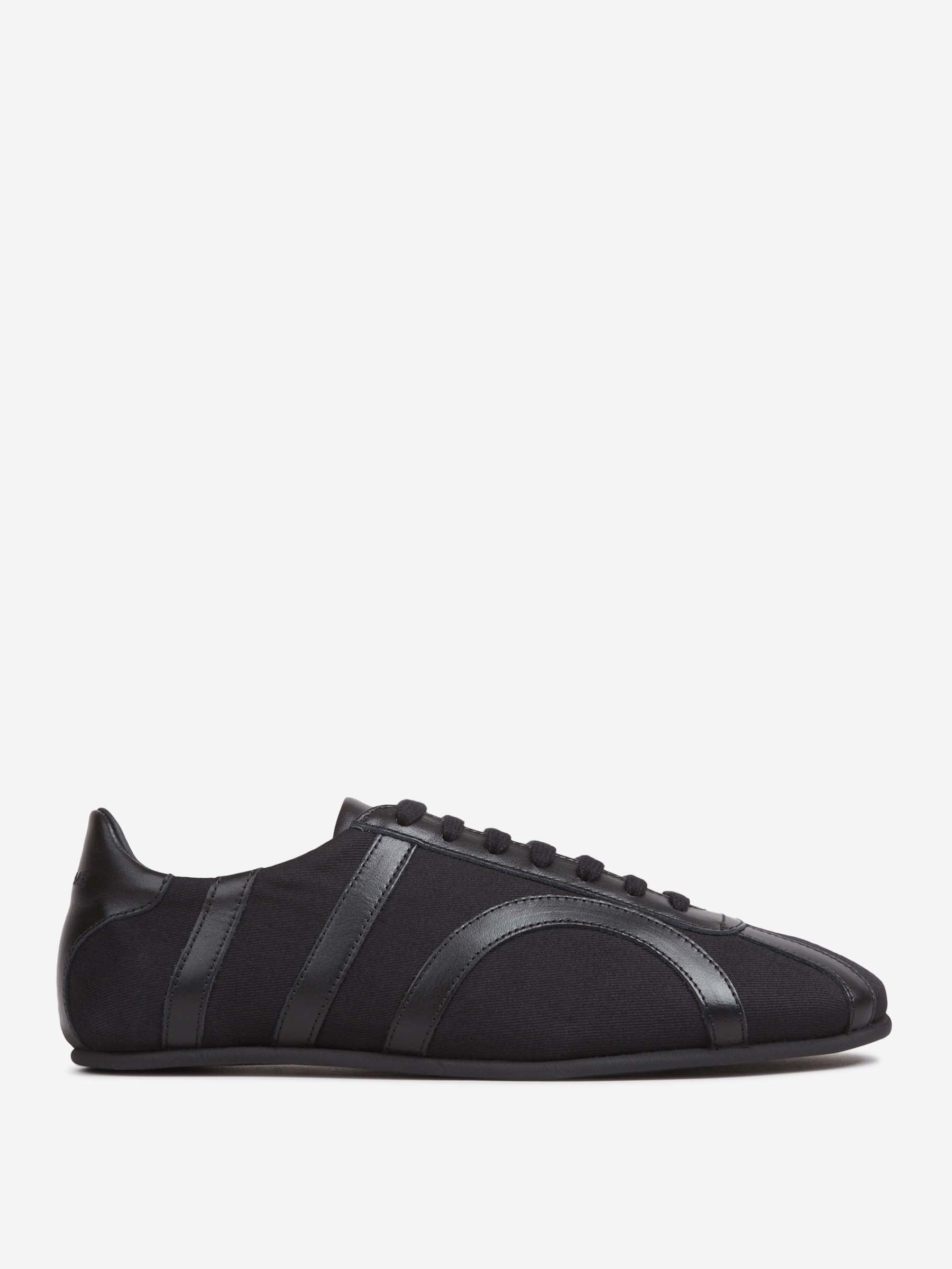 Outlet online TOTEME Mujer Zapatillas de diseño minimalista color Negro sku 802-000005 01 - Foto 1