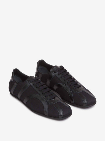 Outlet online TOTEME Mujer Zapatillas de diseño minimalista color Negro sku 802-000005 01 - Foto 2