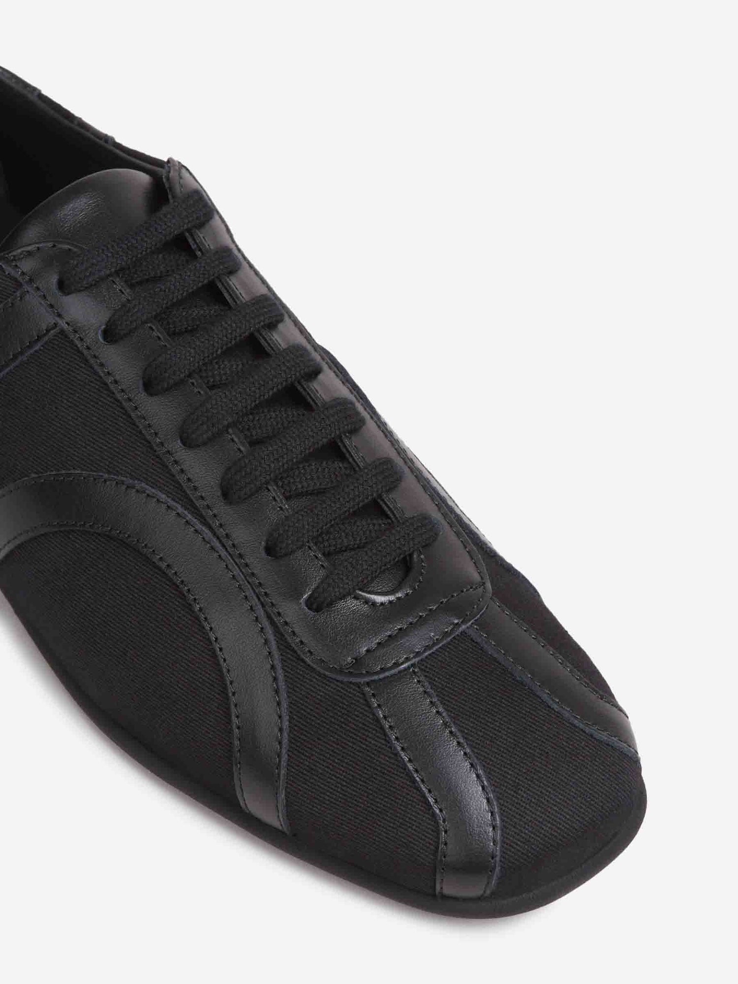 Outlet online TOTEME Mujer Zapatillas de diseño minimalista color Negro sku 802-000005 01 - Foto 5