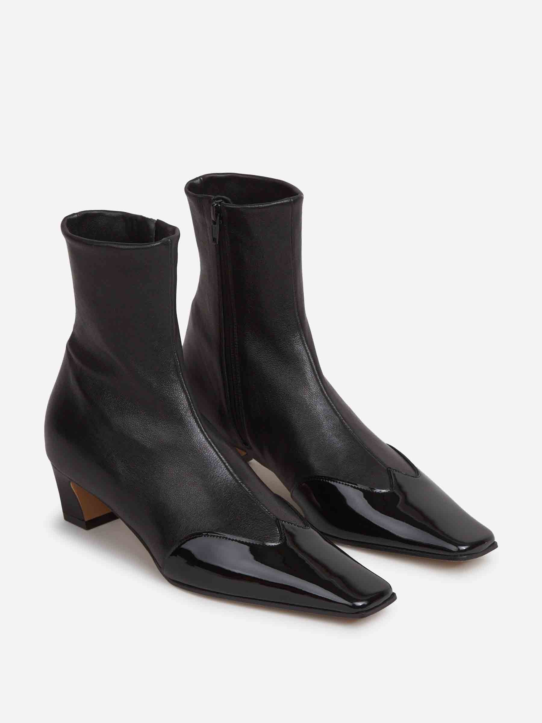 Outlet online Khaite Mujer Botines Nevada color Negro sku 805-000802 01 - Foto 2