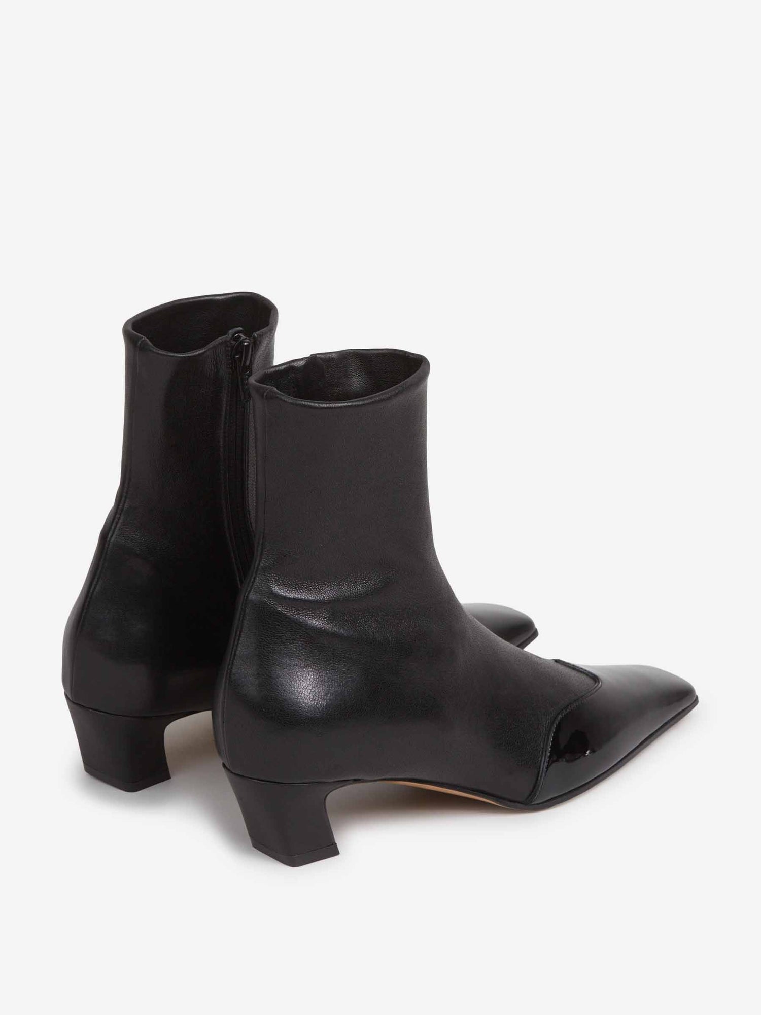 Outlet online Khaite Mujer Botines Nevada color Negro sku 805-000802 01 - Foto 3