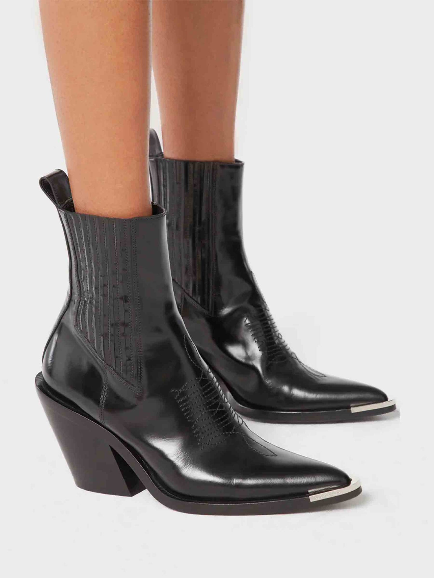 Outlet online Rabanne Mujer Botas Chelsea color Negro sku 805-000821 01 - Foto 2